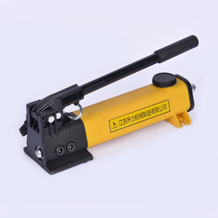 Hot sale Factory price Portable lightweight manual hydraulic oil pump for engineering