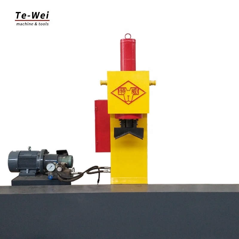 Steel Pipe / Tube / Light Pole Straightening Machine