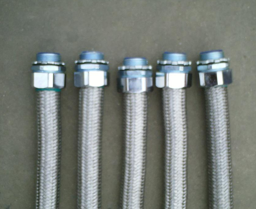 Explosion proof stainless steel flexible conduit