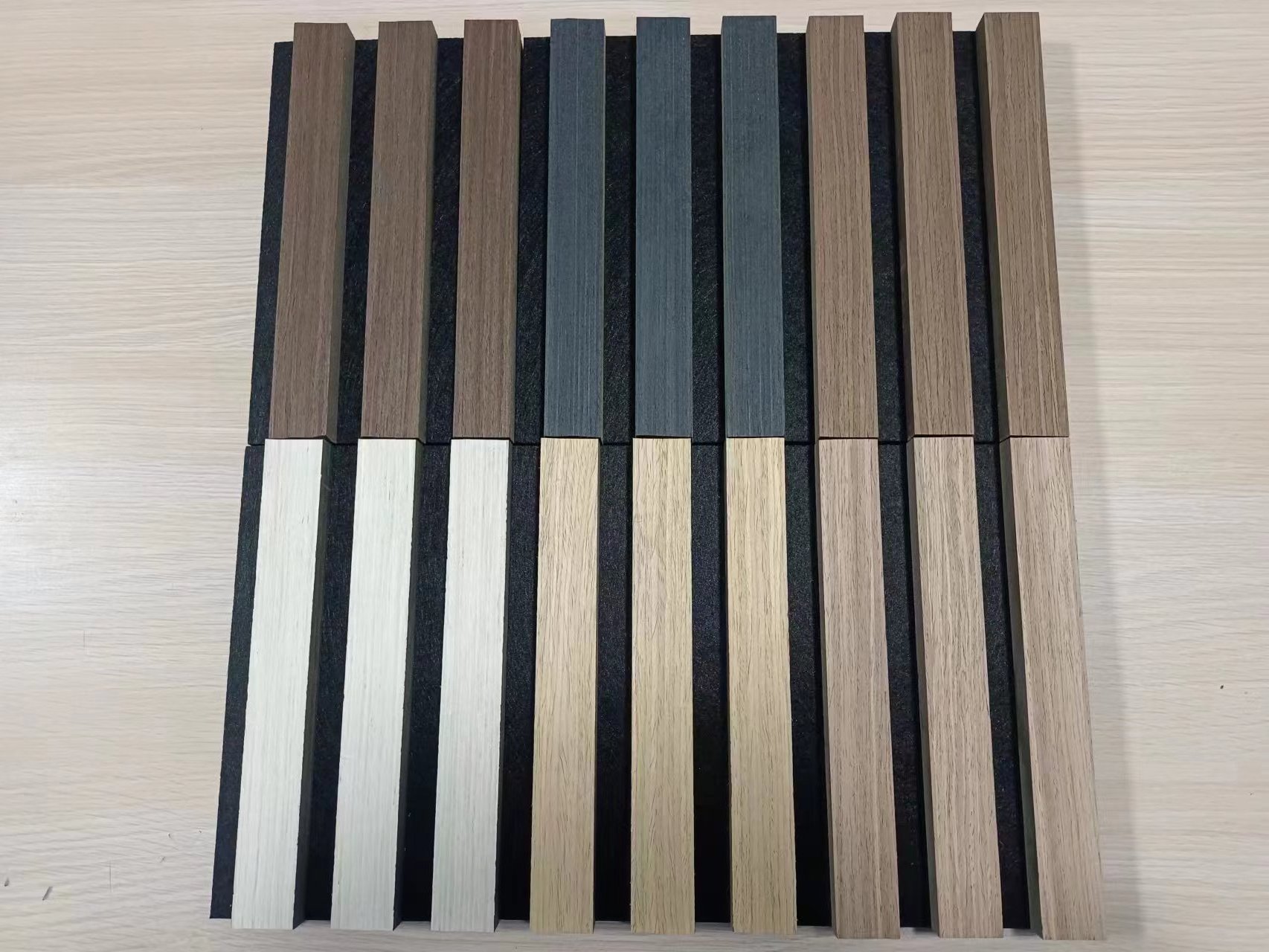 Akupanel PET Light Oak Wooden Slats Acoustic Panels CE Certificate FSC Certificate PET MDF Veneer Modern Acoustic Panel