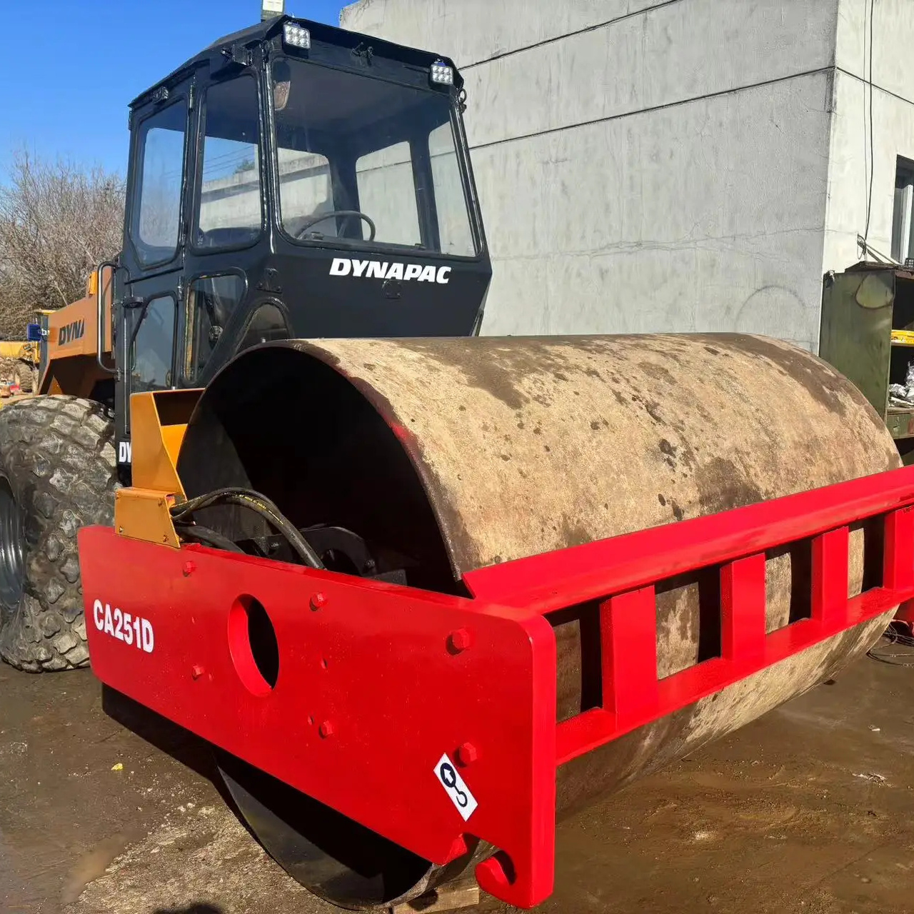 Good quality used dynapac road roller CA251d dynapac CA301 CA30 CA251 CA25 ca602d cc211 roller compactor