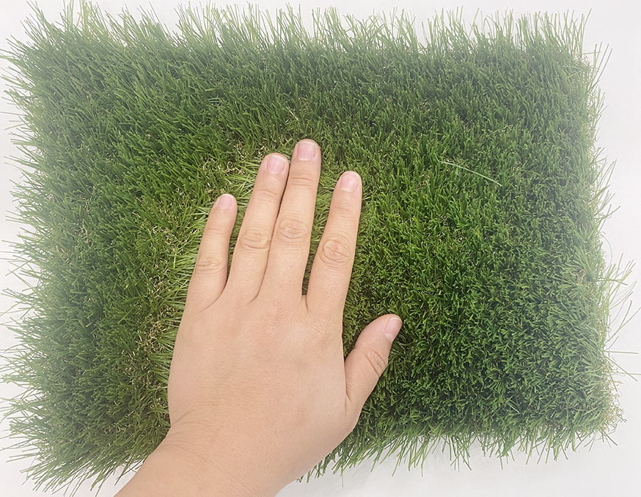 Anti-UV Synthetic Artificial Turf Grass Comfortable Nature Green Artificial Grass for Garden High Density Synthetic Turf