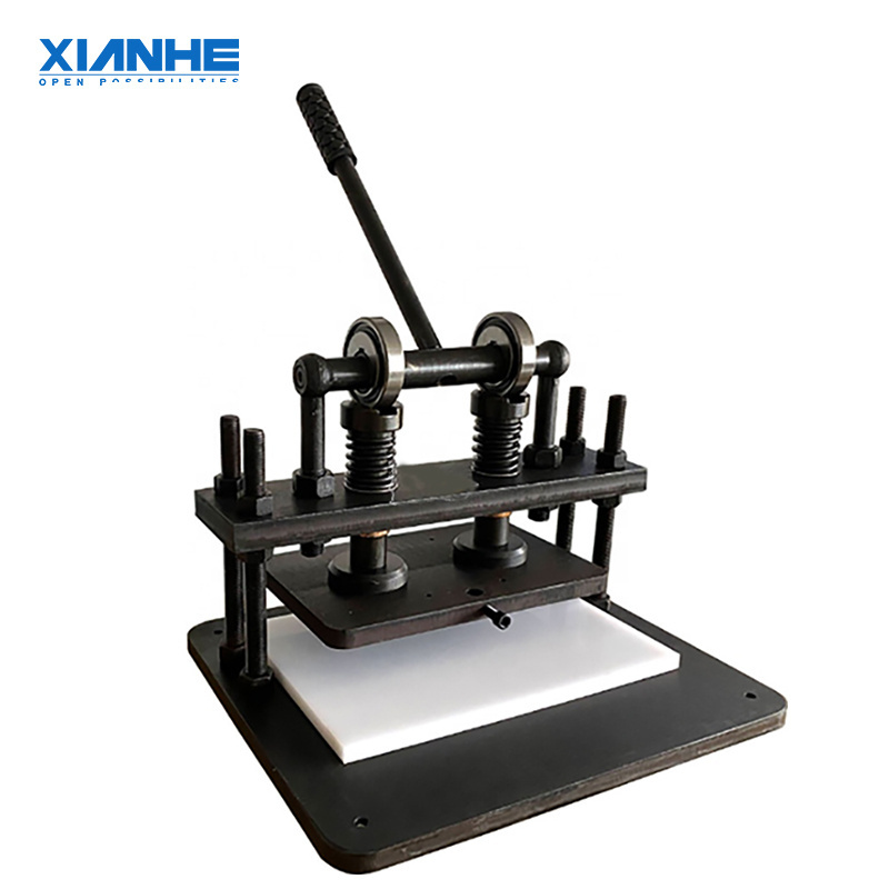 Manual leather die cutting machine