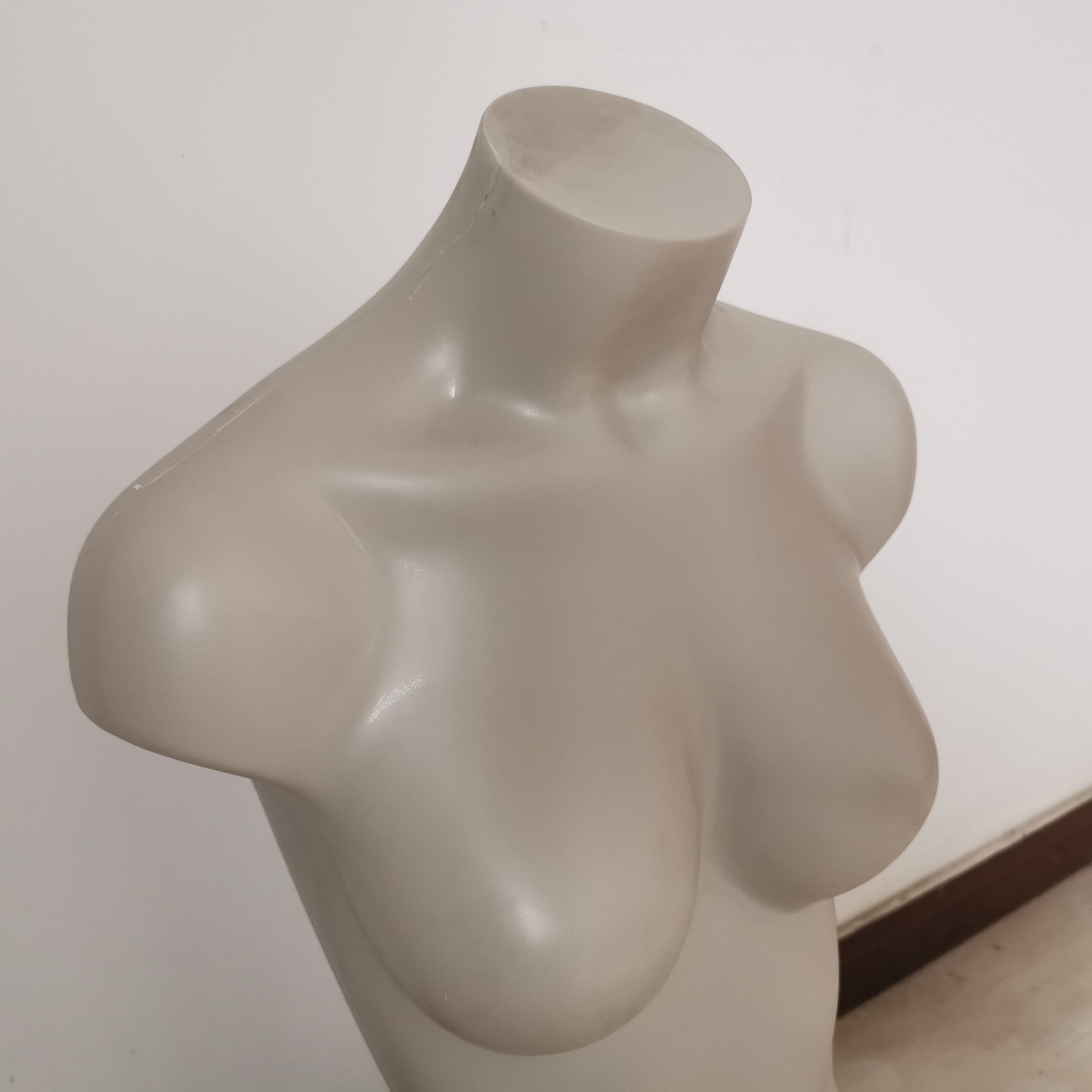 Plastic Half Body Big Butt Female Head with Shoulders Big Breast  Mannequin