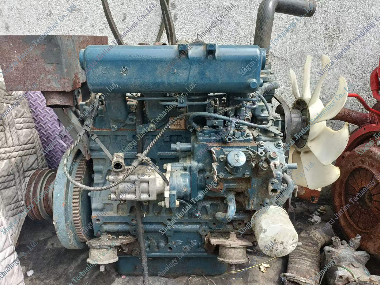 Original used V2403 complete engine V2203 V2403 used Motor assy for sale