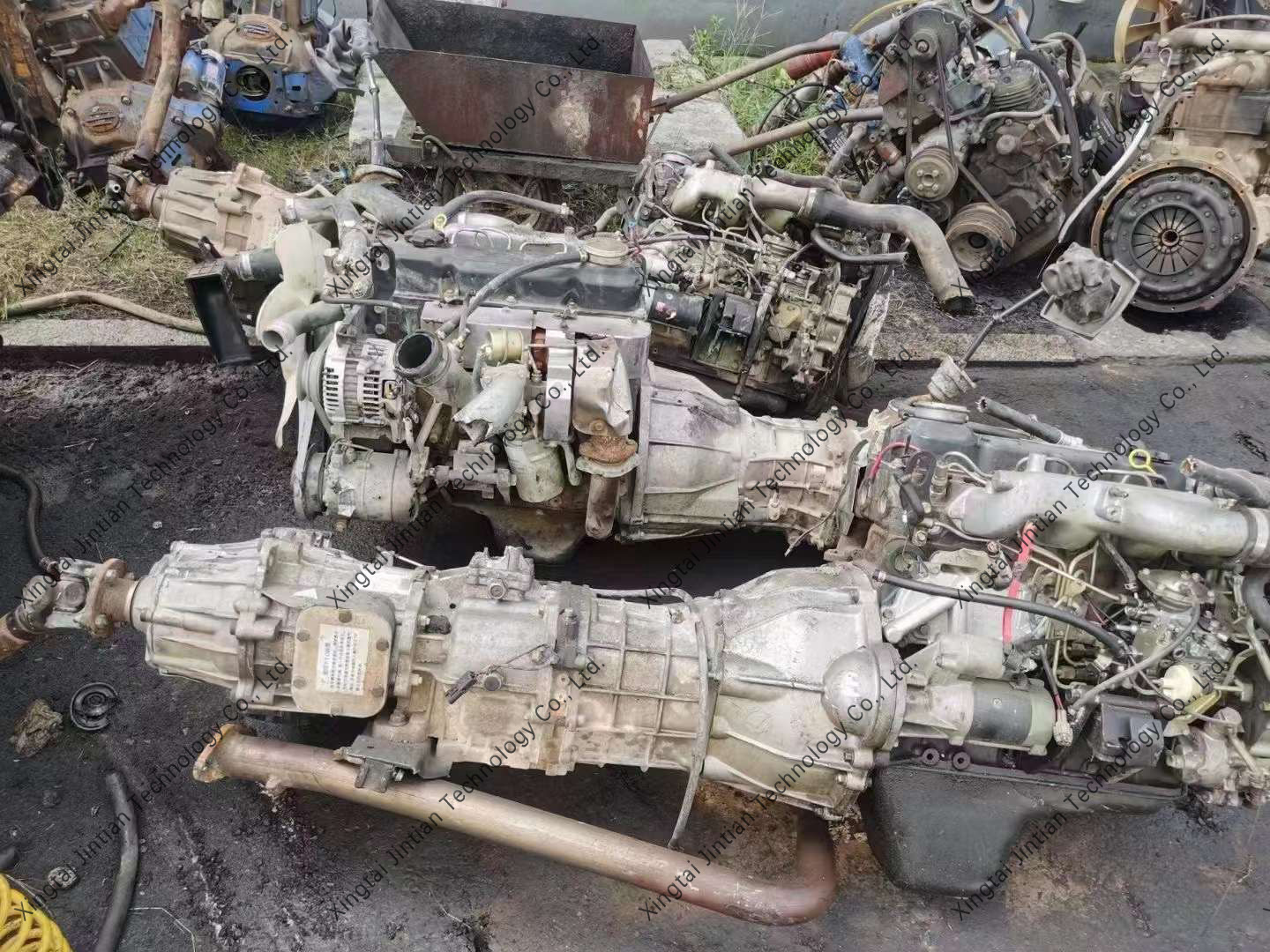 Used Auto Parts 4 Cylinders Complete Truck Pickup Diesel Engine QD32 CYQD32Ti Engine Assembly With 4WD Transmission