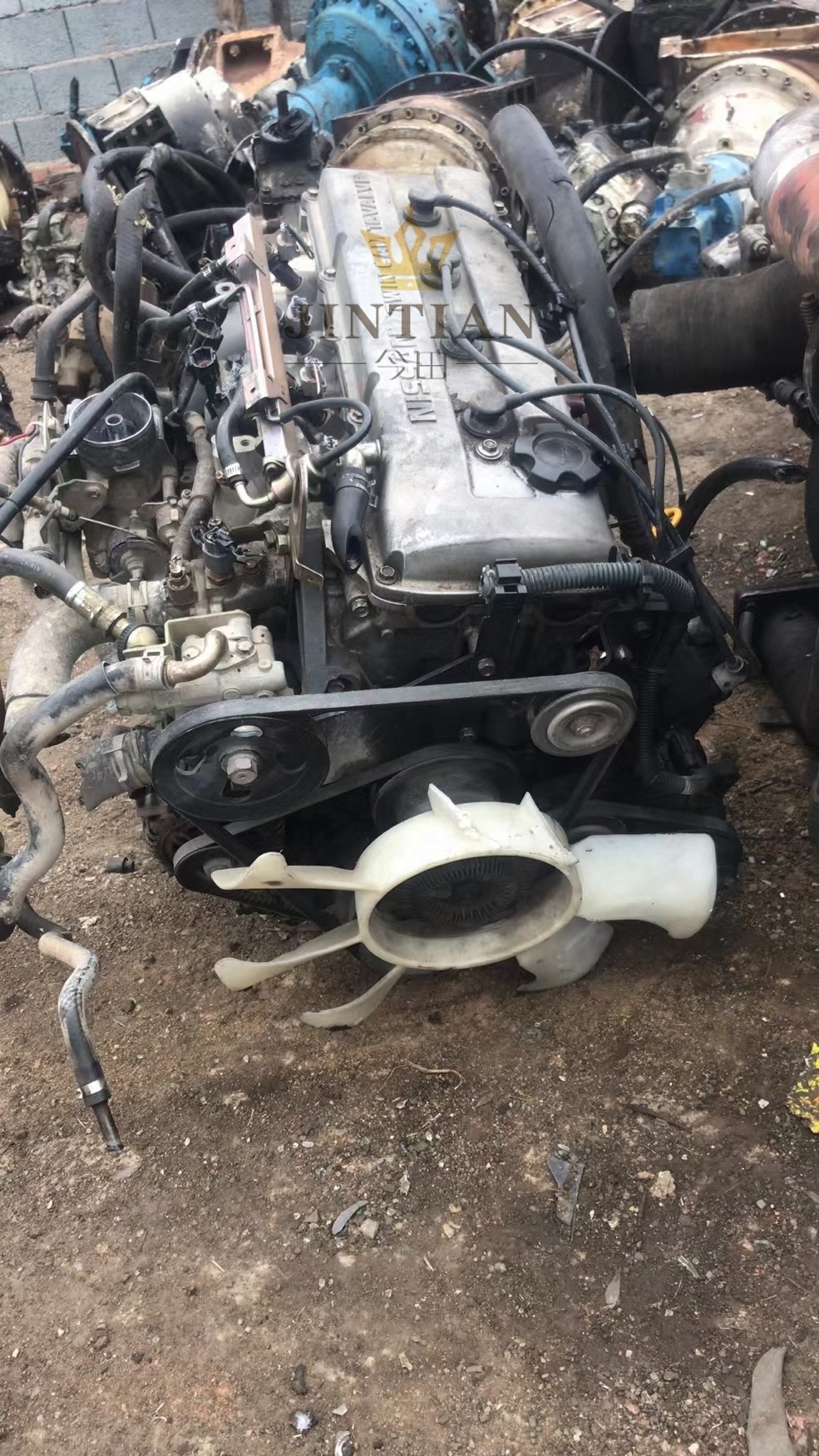 Used complete Nissans engine KA24 with transmission for pickup