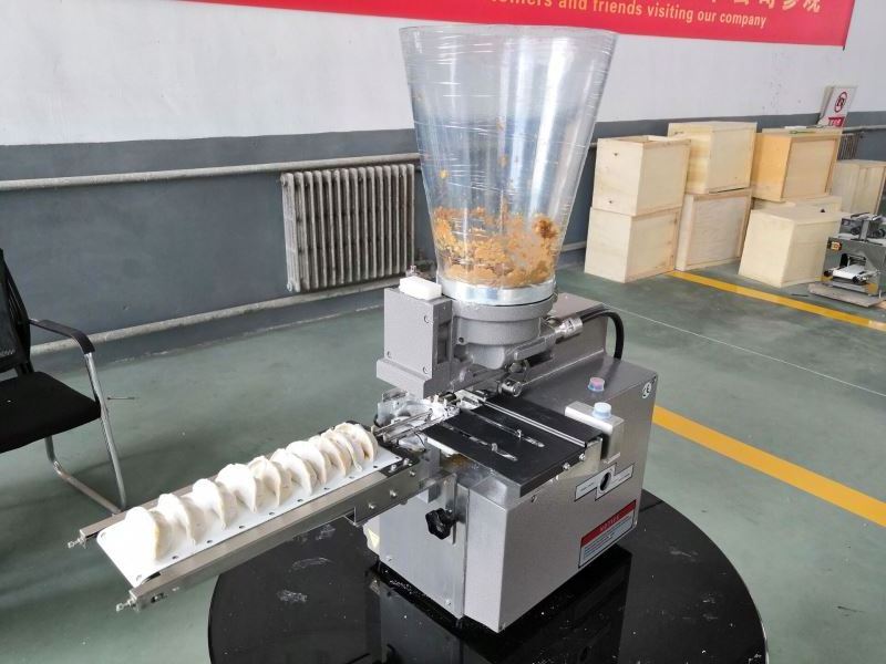 Automatic dumpling skin machine / dumpling machine for USA