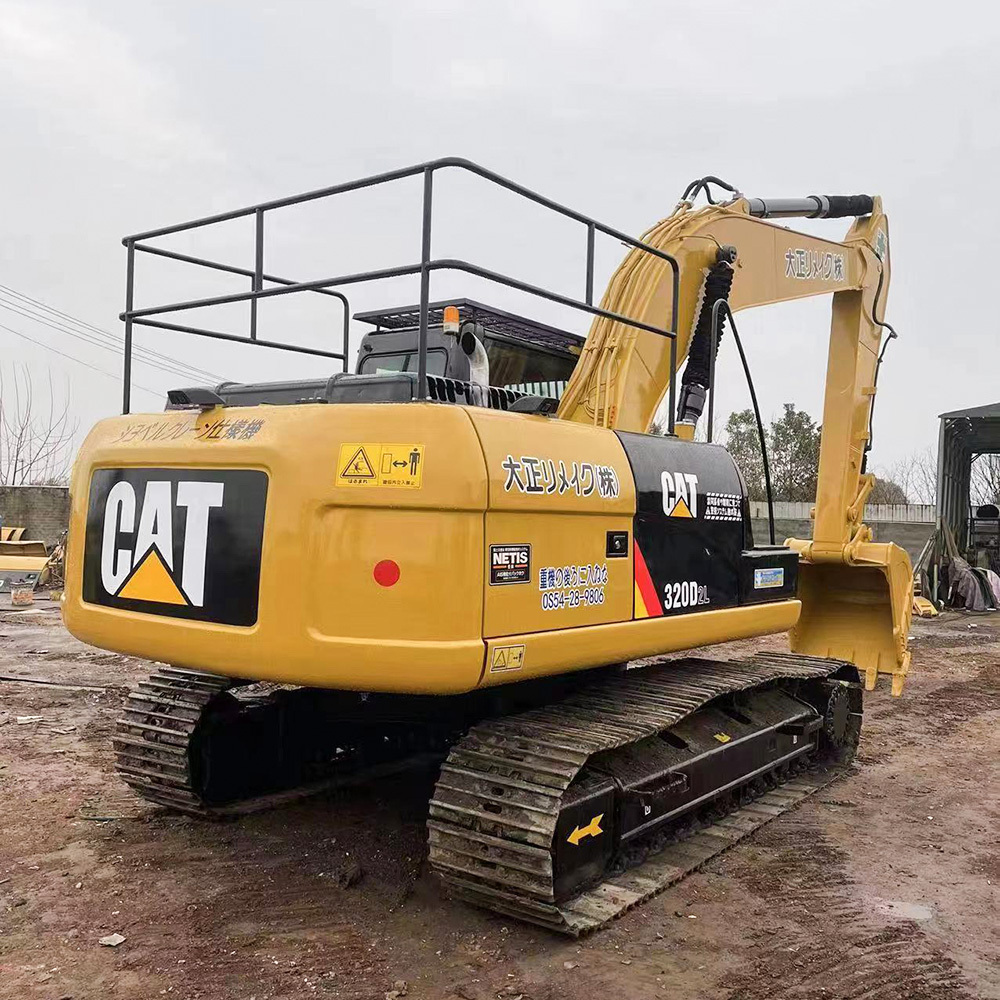 Caterpillar Excavator CAT320D Used Construction Machine 20 ton Excavator Top Configuration Guardrail 360 Degree Reversing Image