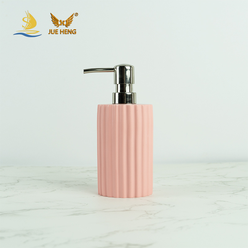 Pink simple design environmental protection polyresin bathroom set bathroom toilet accessories