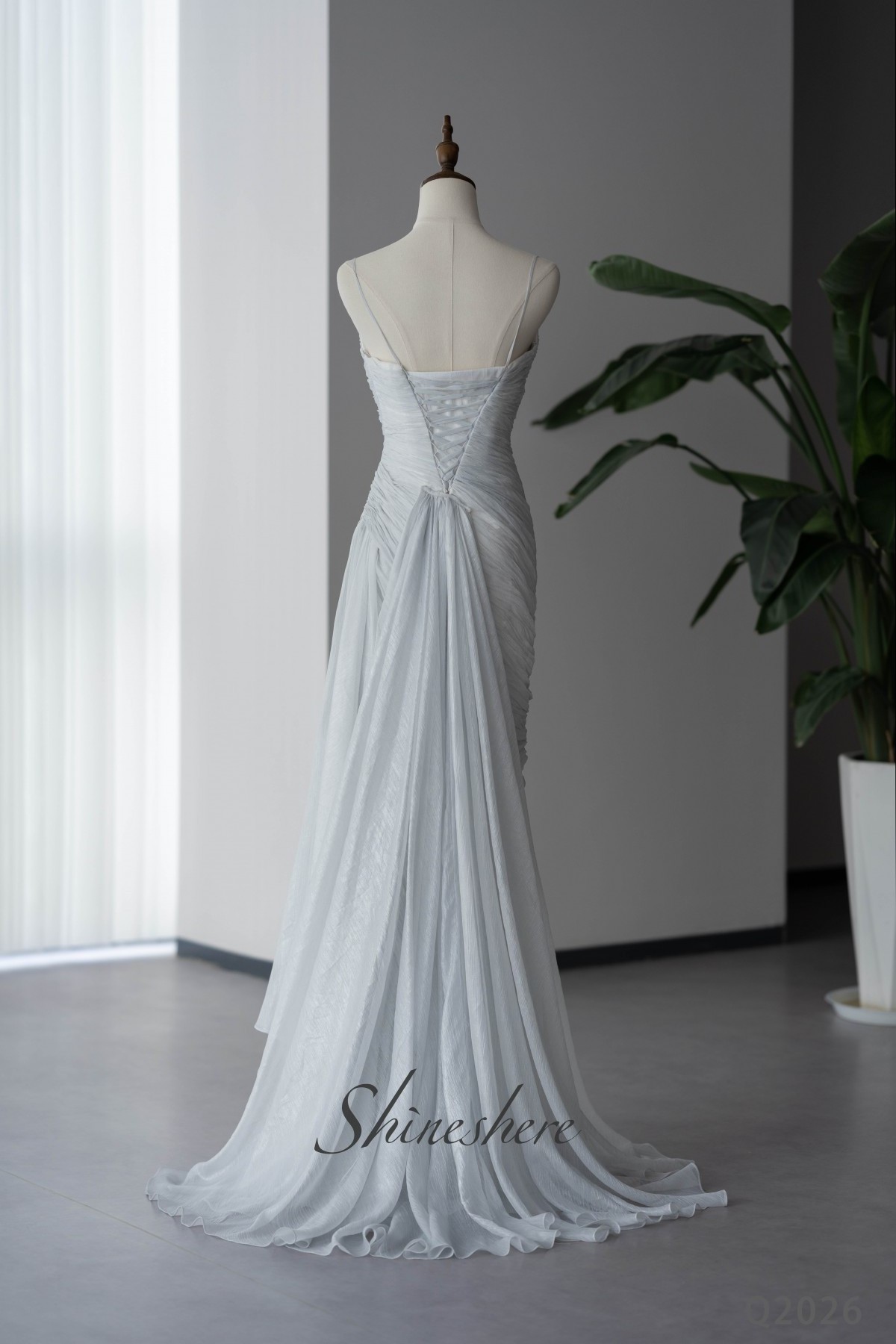 Stunning Spegetti Strap Dropped Pleating Silver Grey Color Scoop Neckline Boho Chiffon Wedding Dress