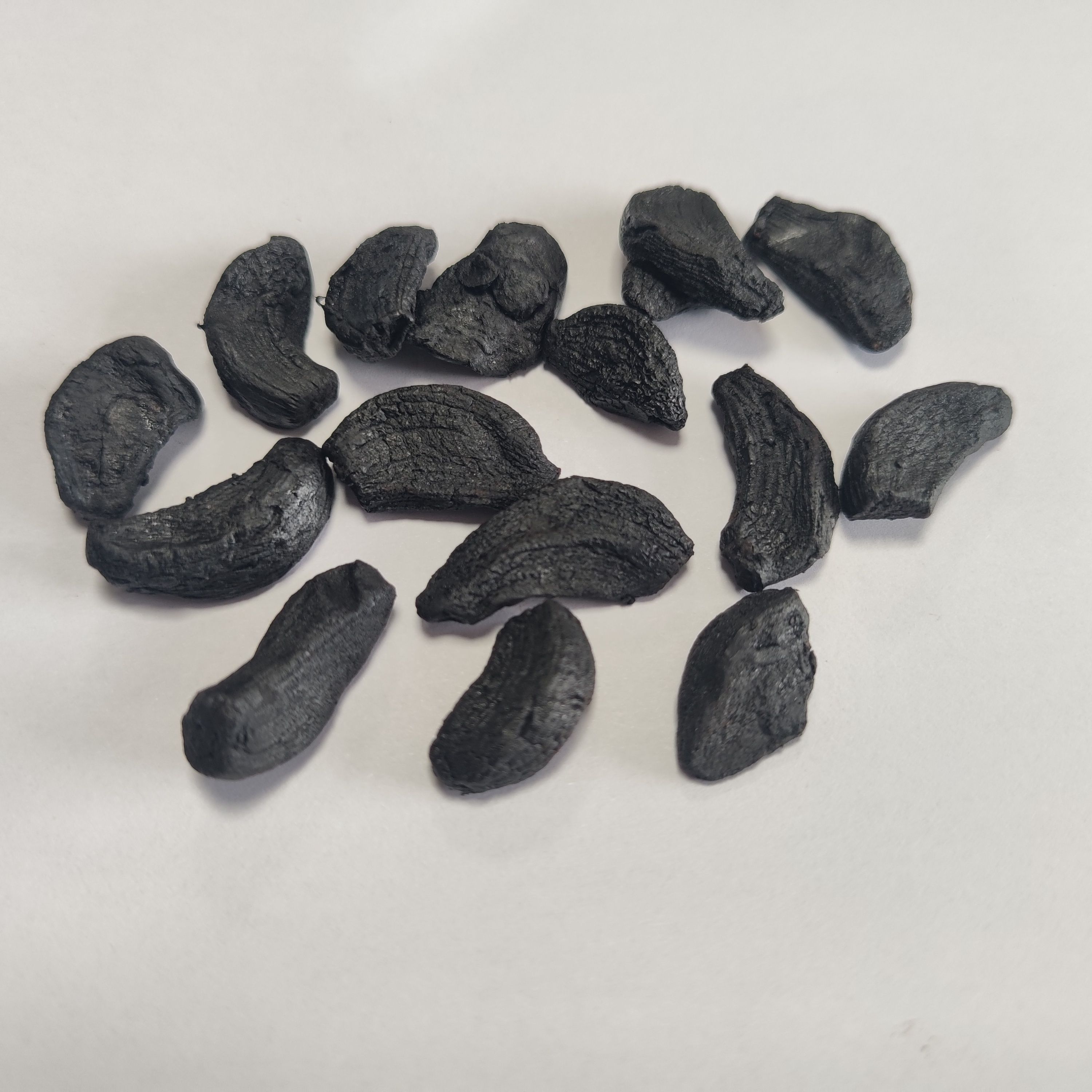 Low Price black garlic  solo black garlic Export Grade Shandong Single-headed Fermented Black Garlic