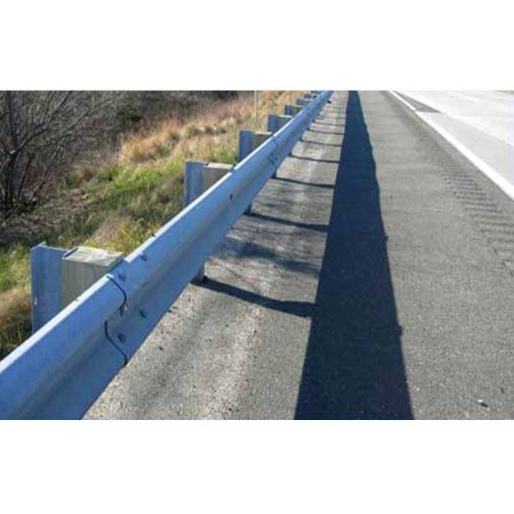 Q235B Road Safety High Way Guardrail China Industrial Driveway Guard Rails