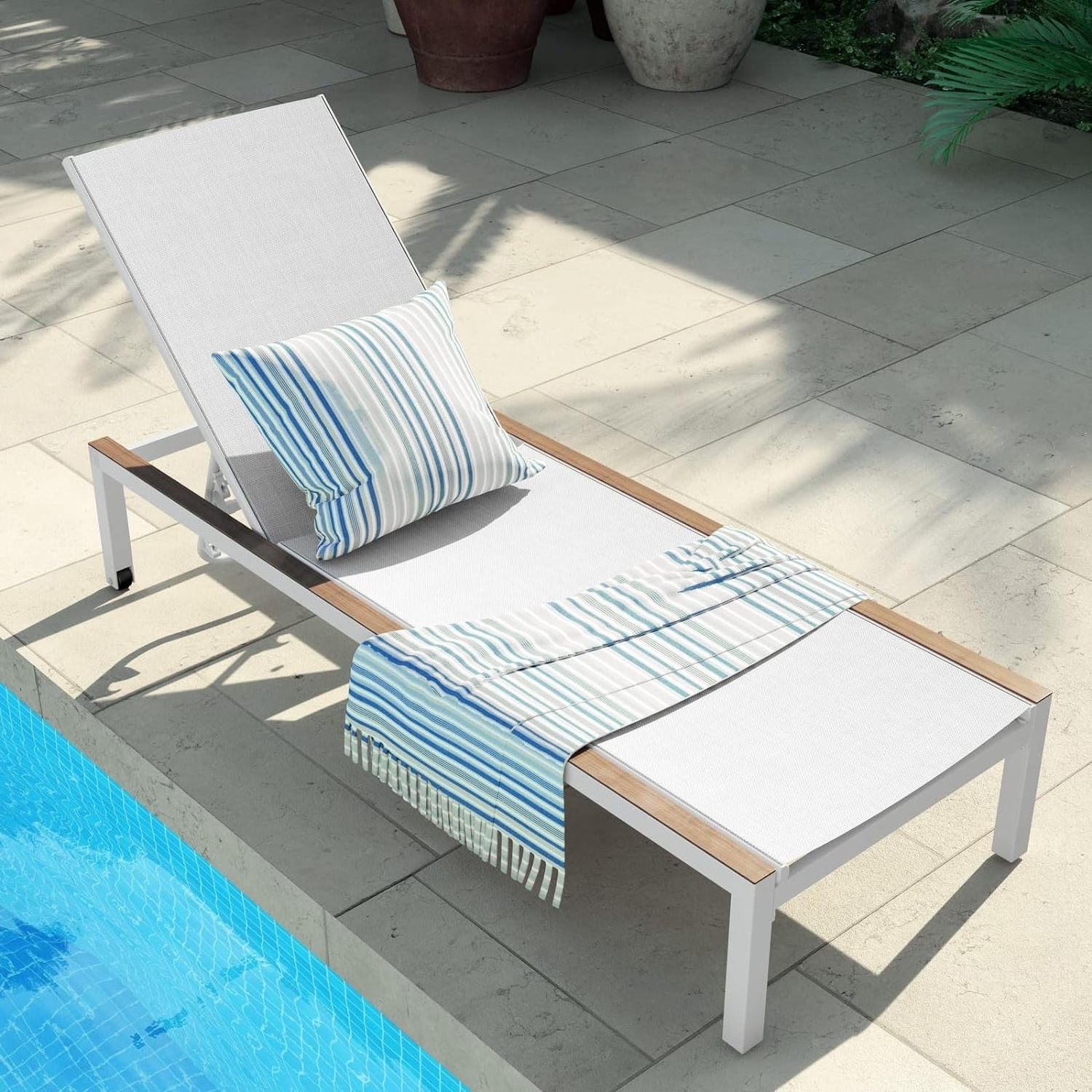 Adjustable Aluminum Recliner Backrest Beach Chair OEM A Folding Sun Lounger For Courtyard Bed