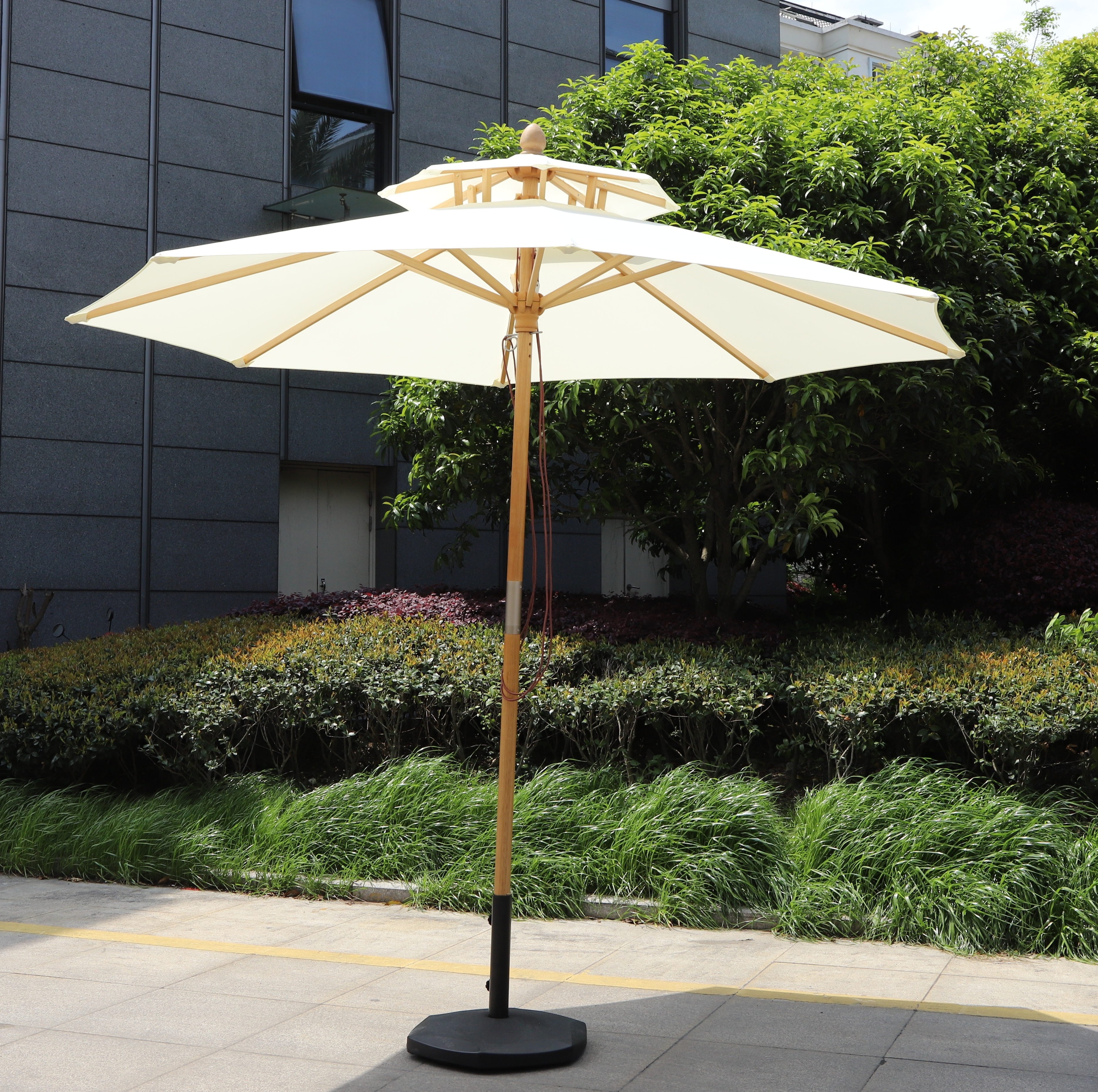 2.7m centre pole waterproof umbrella polyester without concrete base