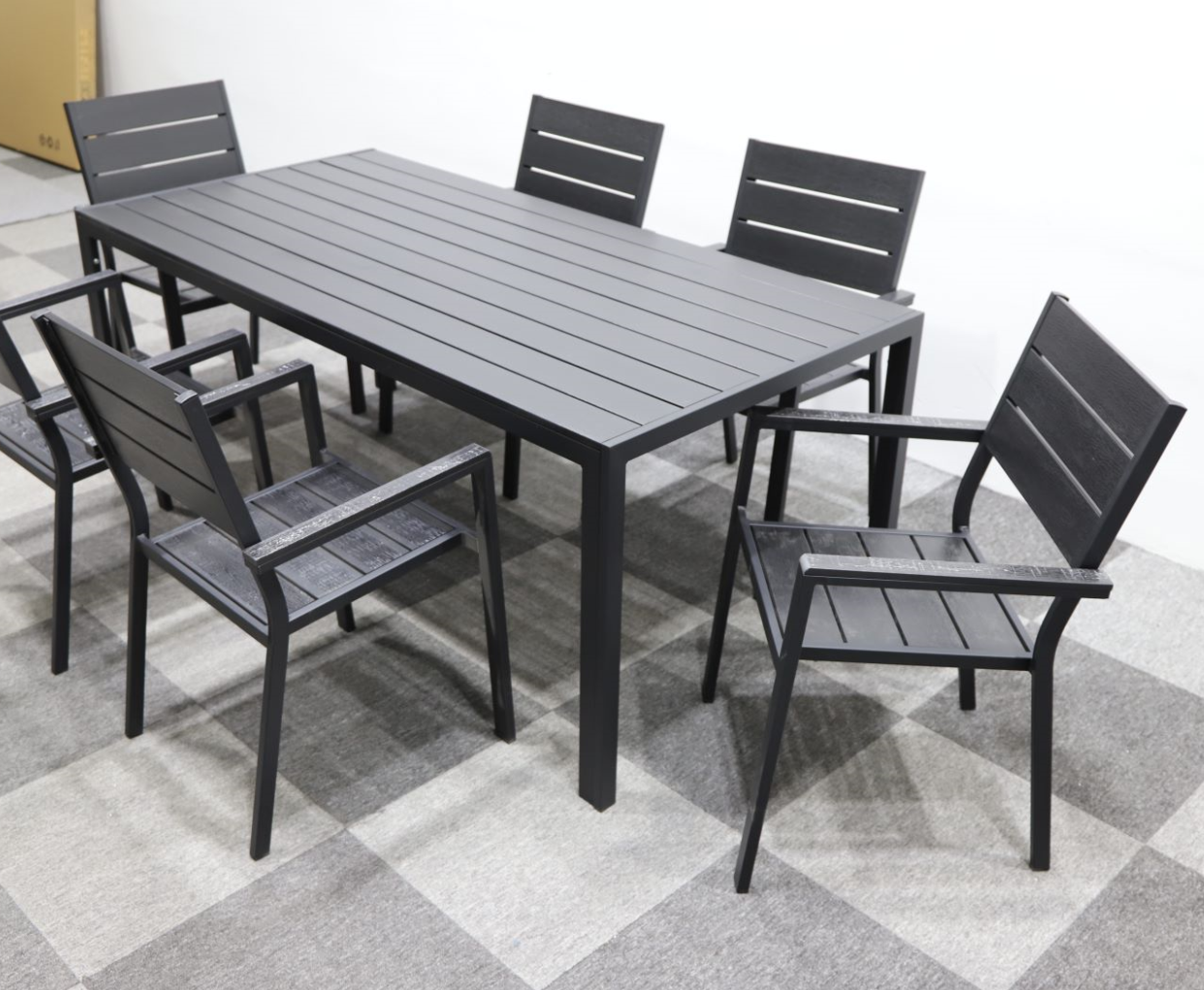 Outdoor dining table and chair set modern aluminum for garden restaurant use