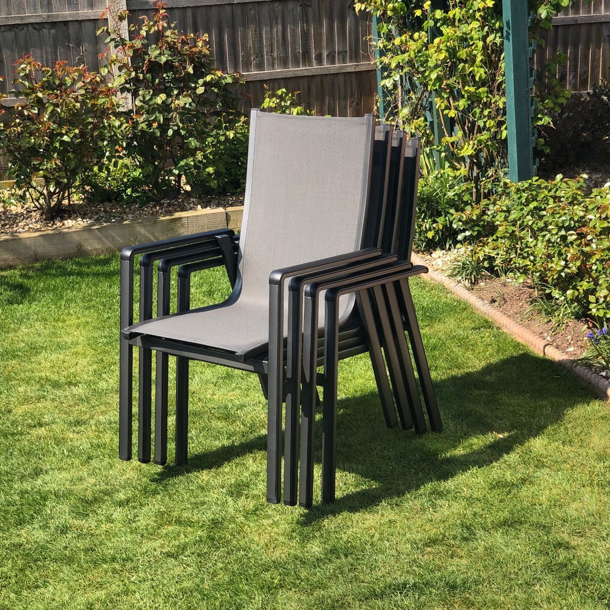 High Quality Aluminium 6 Seater Rectangular Garden Set Anthracite with 4 stacking chairs and 2 folding chairs