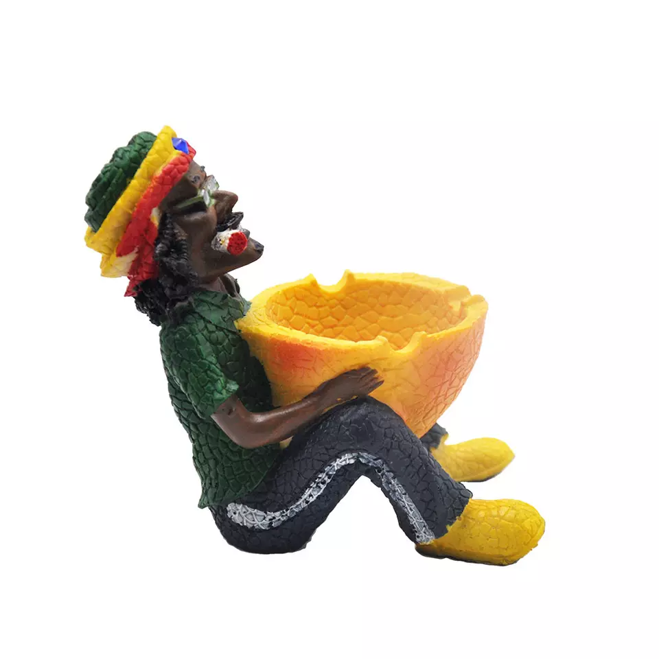 JUJI 2022 Wholesale Custom High Quality Funny Smoke Accessories Jamaican Sexy Resin Ashtray