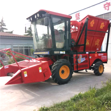 Multifunctional Corn Stalk Harvester Wheat Soybean Cotton Cane Grass Forage Harvester Self-propelled Tractor Agriculture Machine