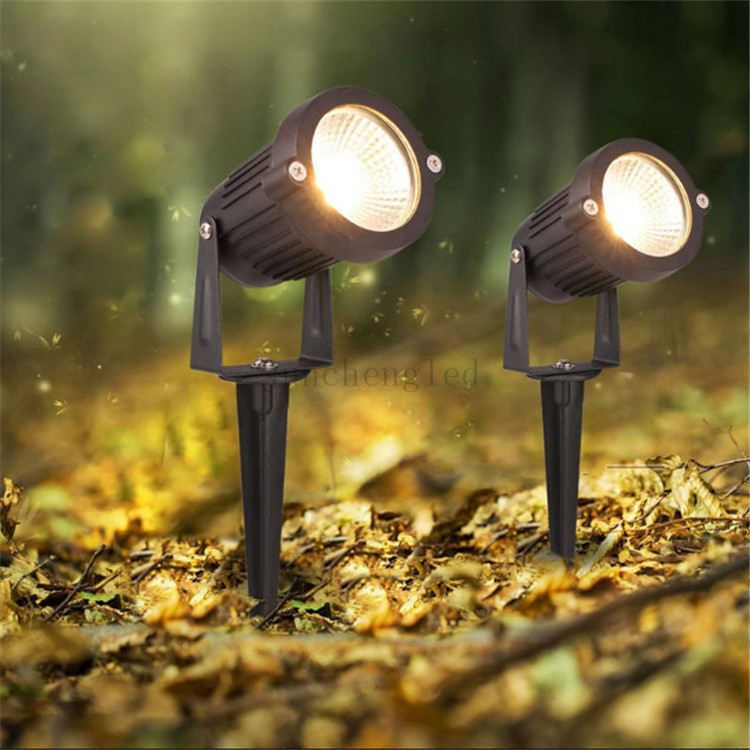 Super Bright Energy Saving Garden Spot Lights Outdoor Waterproof IP65 COB Solar Spike Lights for Outdoor Garden Backyard