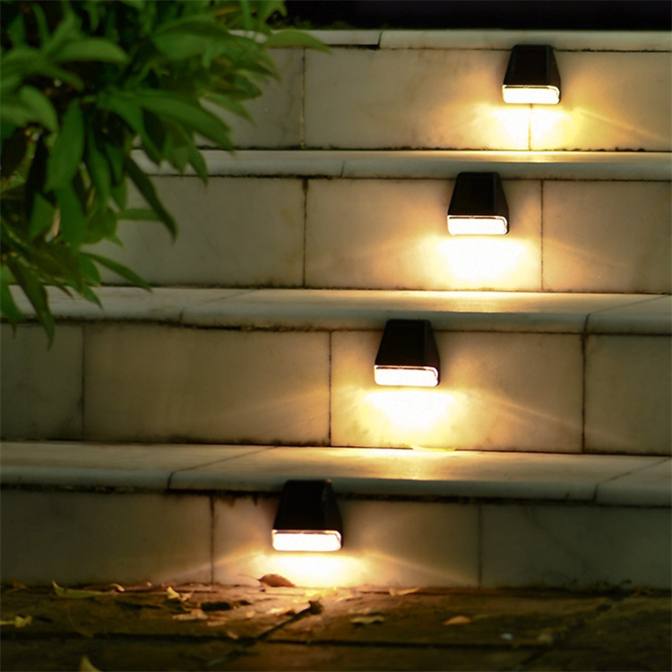 Modern Style High bright Outdoor Waterproof Led Fence Lamp for Garden  Solar Powered Deck Lights