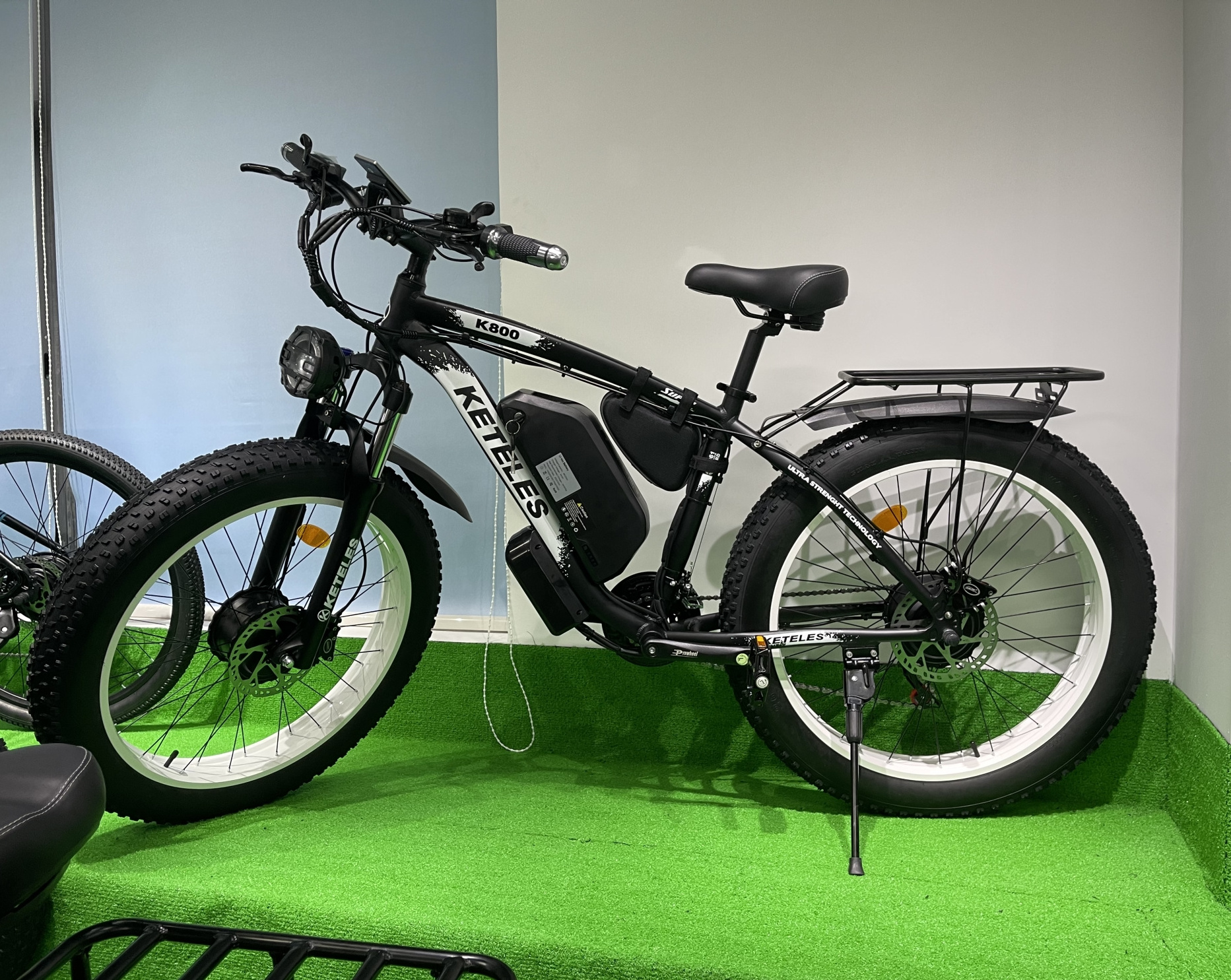 Electric Bike 26 Inch Fat Tire Off Road Ebike 2000W dual motor 48V Powerful Mountain Electric Bicycle For Adults Cycling E BIKE