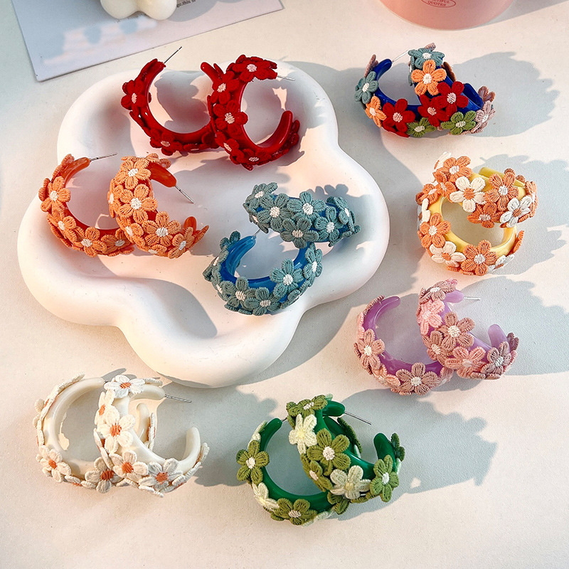 Design Handmade Embroidered Flower Earrings Acrylic Hoop Resin Earrings For Women