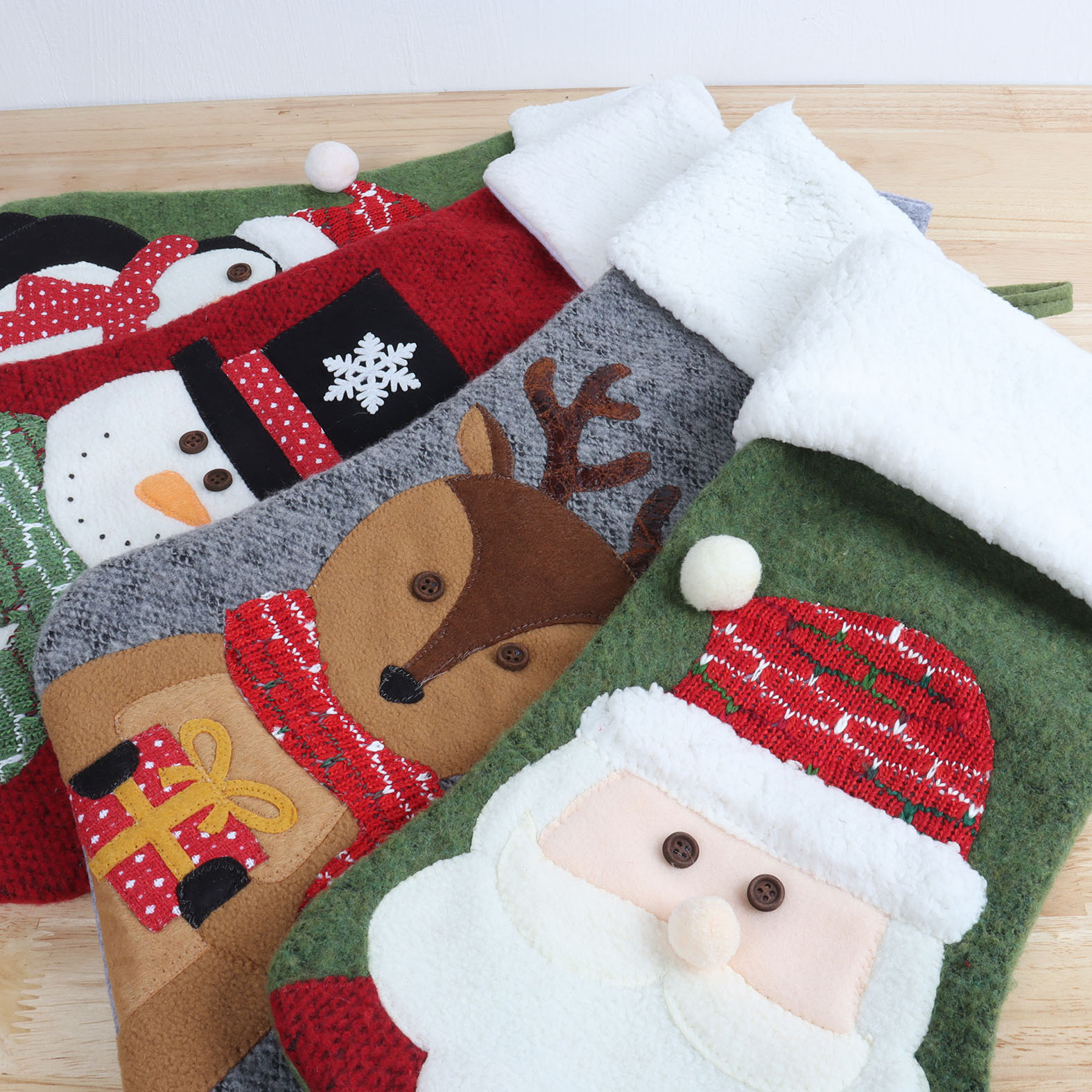 Christmas stocking Santa Snowman Penguin Christmas stocking Deer Christmas pendant Fireplace ornament goodie bag