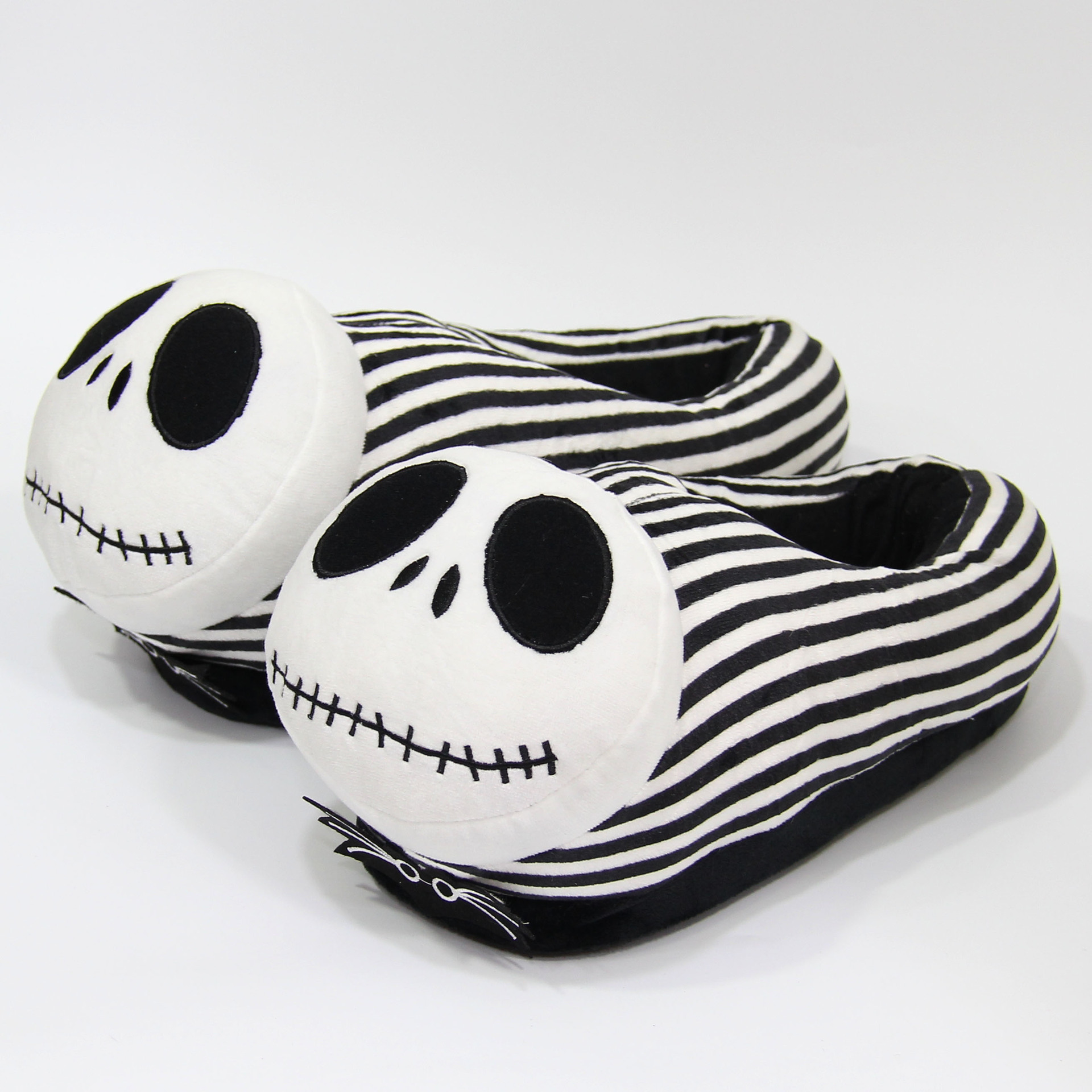 Wholesale The Nightmare Before Christmas Figure In Suit Plush Toys Halloween gifts Skeleton Anime Jack Demon skull Stuffed Plush