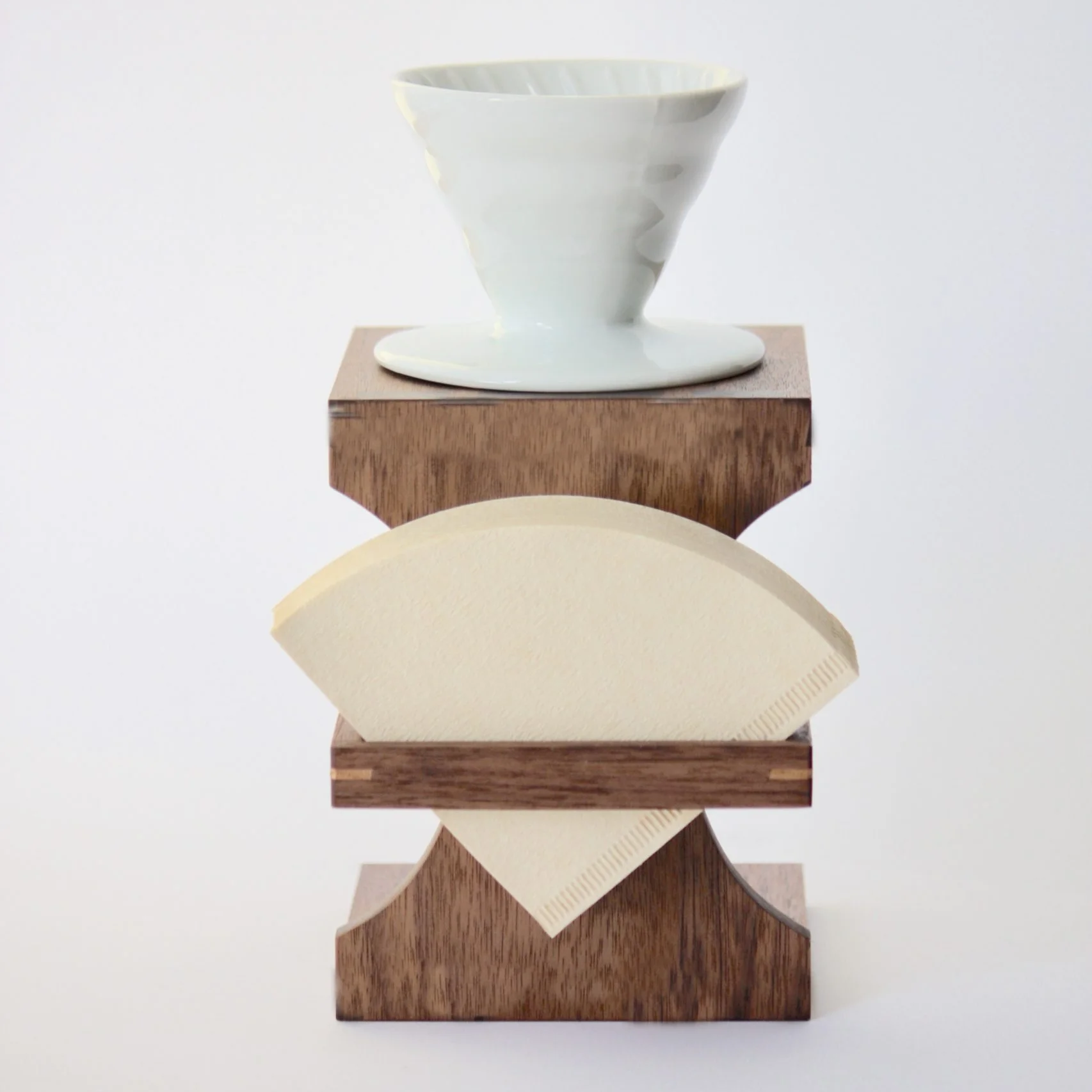 New Design Pour Over Coffee Stand V60 Handmade Wood Coffee Stand Bamboo Coffee Filter Holder with Dripper Paper Stand