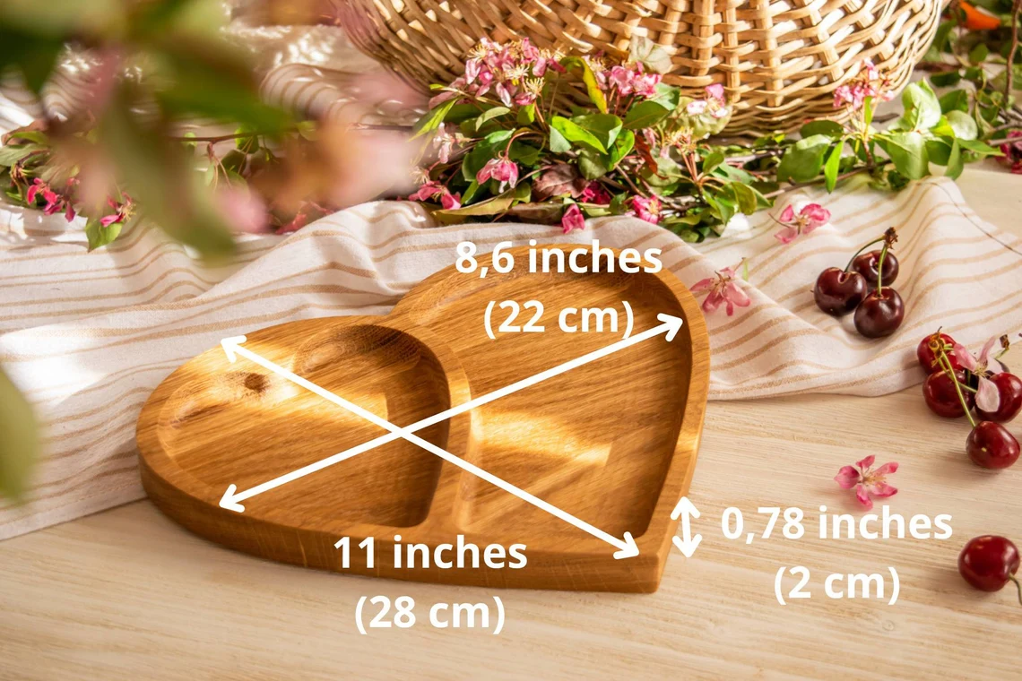 JUNJI  Wood heart shape plates Wooden serving tray for food Natural serving dish for snacks Cheese Charcuterie Boards