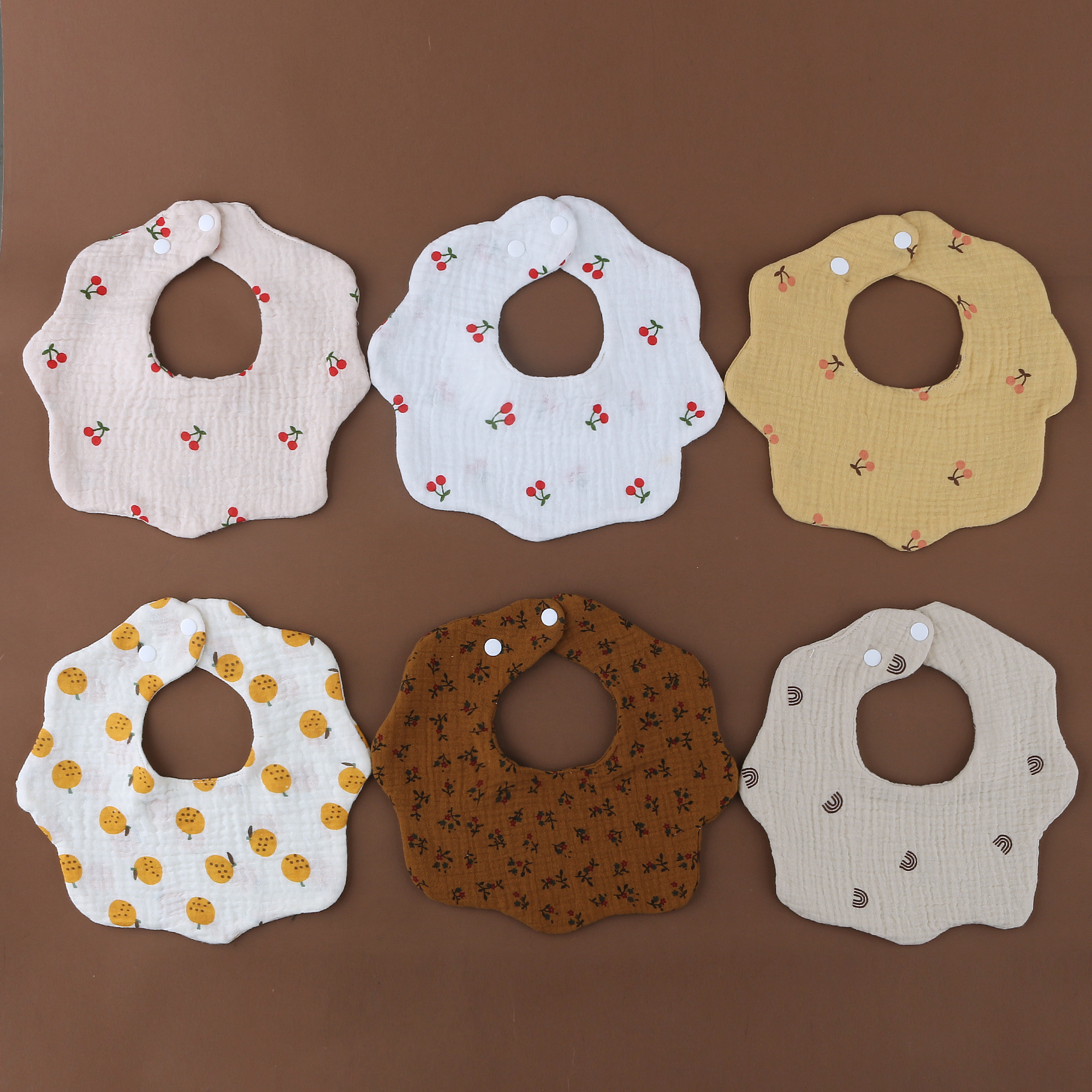 100% Cotton Baby Bibs Soft And Comfortable Baby Muslin Bibs Customizable Color Baby Bibs With Buttons