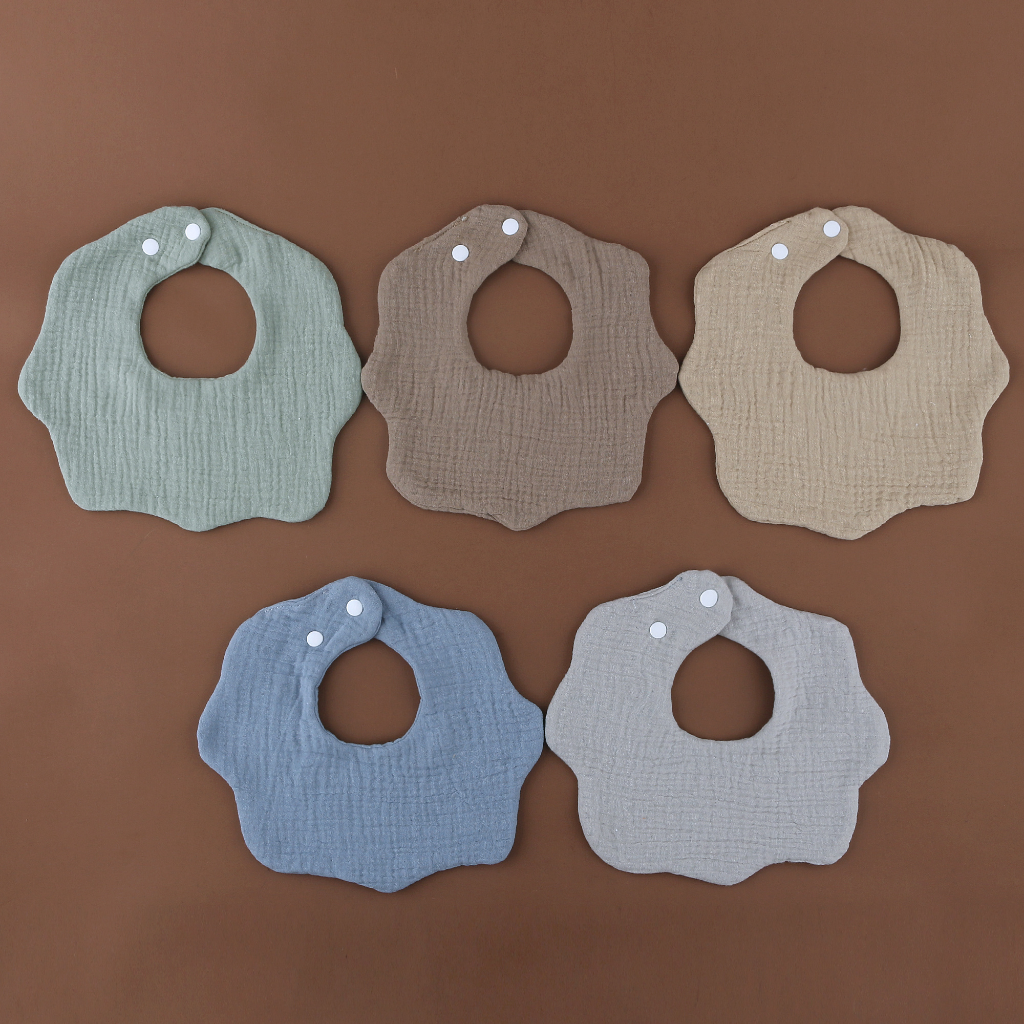 100% Cotton Baby Bibs Soft And Comfortable Baby Muslin Bibs Customizable Color Baby Bibs With Buttons