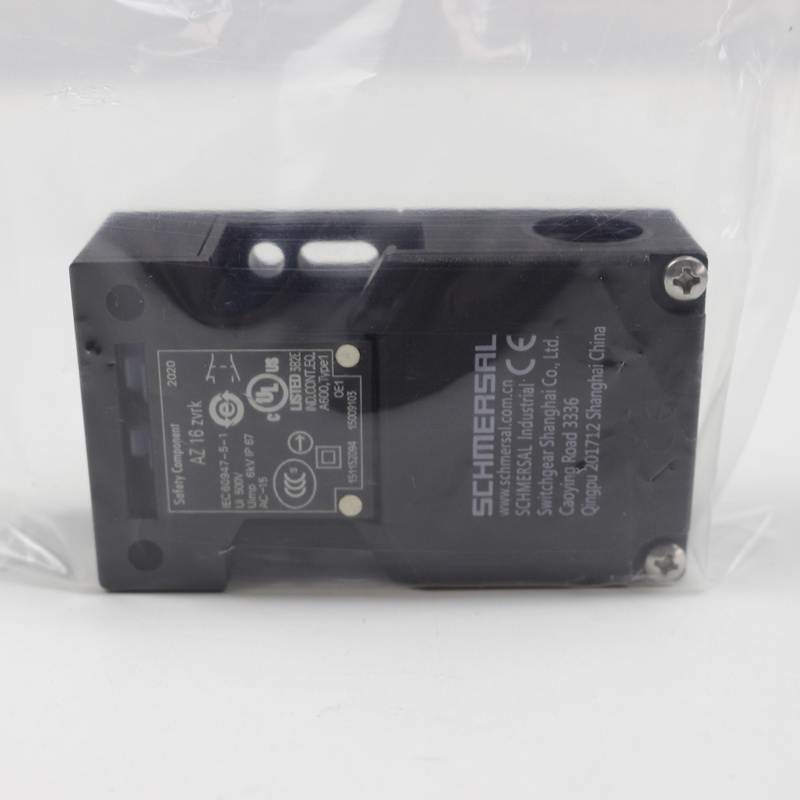 AZ16 ZVRK VDE0660 protection class IP67 direct-acting the rated voltage is 230V safety door limit switch New and original