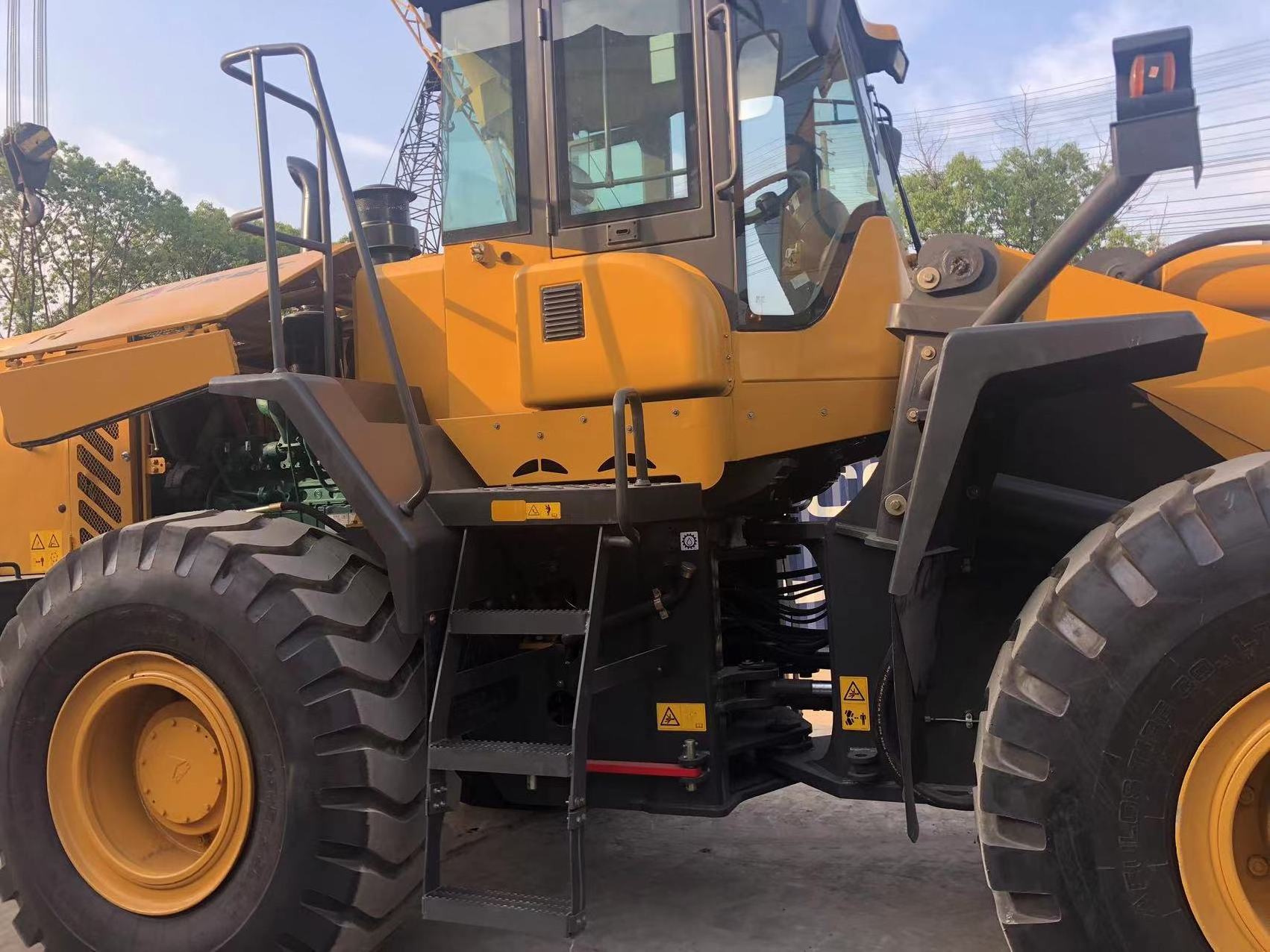 SDLG lg956 China 5 ton front end loader hydraulic power 4 wheel new and used sdlg wheel loader lg956l for forestry mulcher price