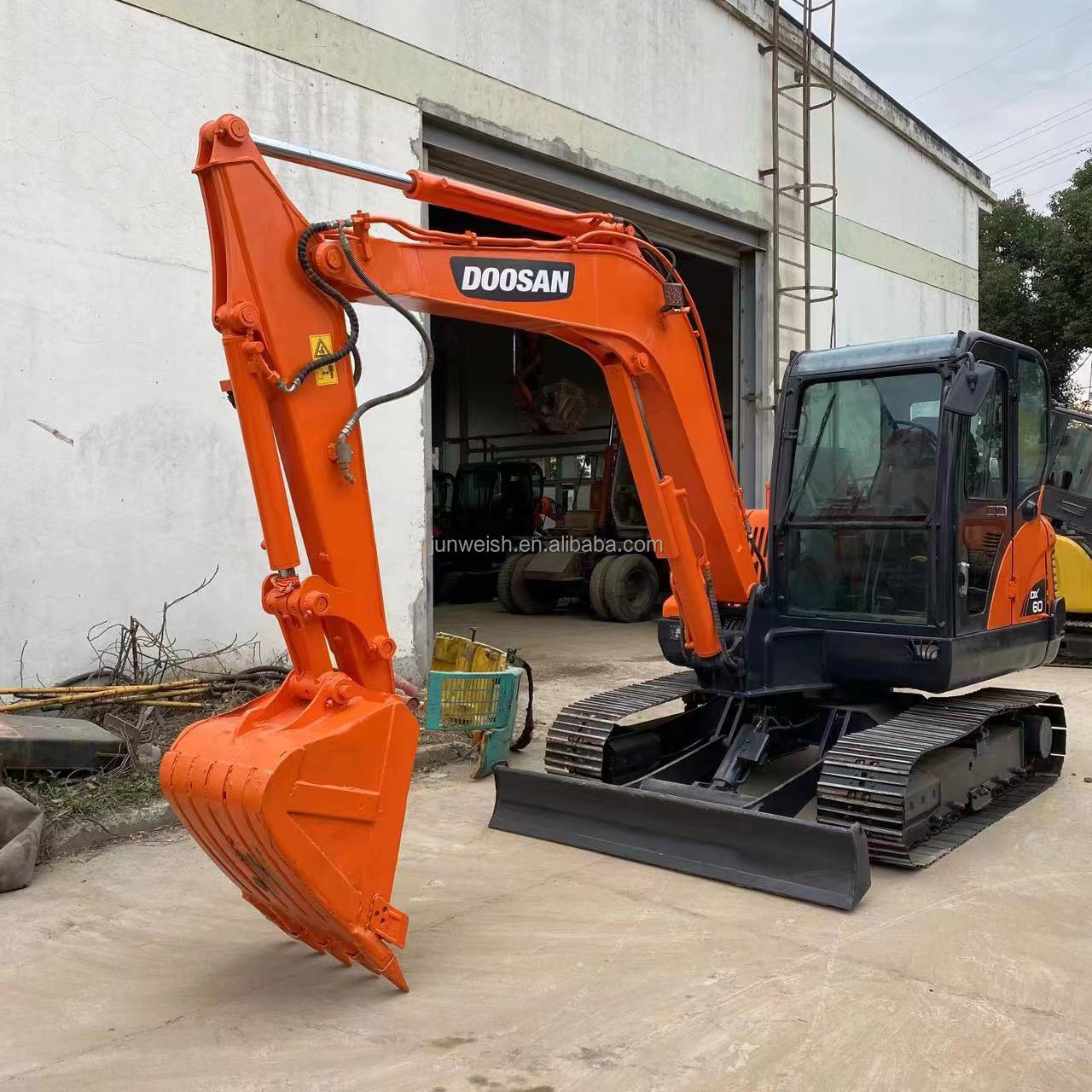 Korea Good quality Mini Excavator Doosan DX60 DH55 60 Used digger for Cheap Price Sale