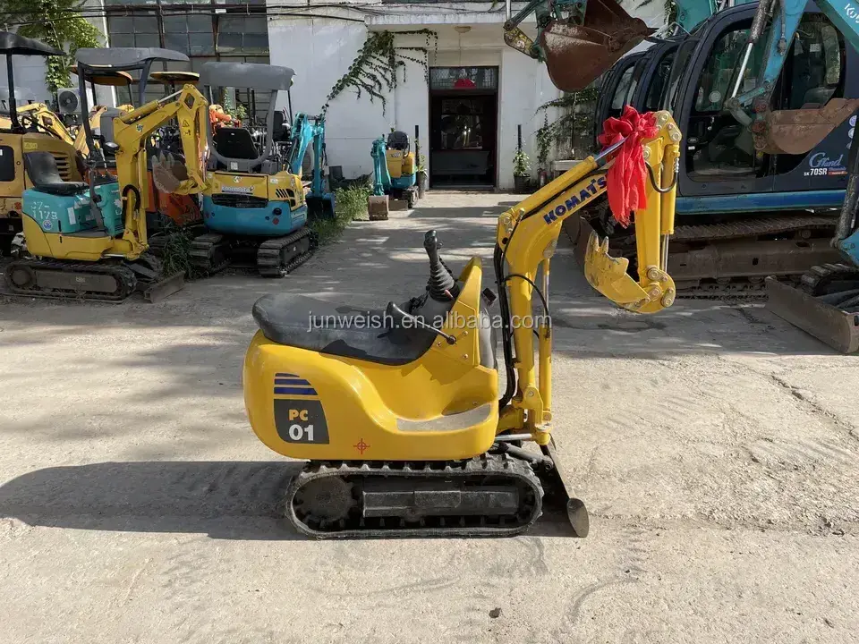 Used Mini komatsu 1 ton excavator machine Komatsu pc01 micro excavator prices for sale