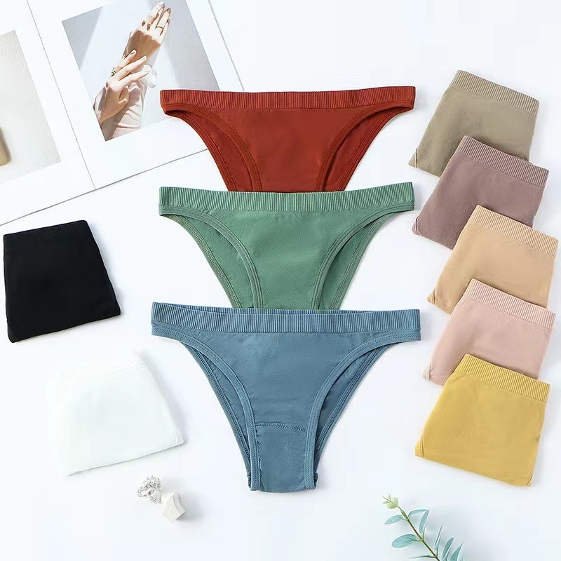 Southeast Asia Wholesale Seamless ElasticSolid Color Women's Panties  Comfortable Low Waist Underwear Sports Thong