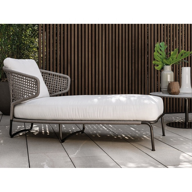 Modern lounge sunbed patio outdoor chaise lounge daybed wicker rattan garden chair furniture