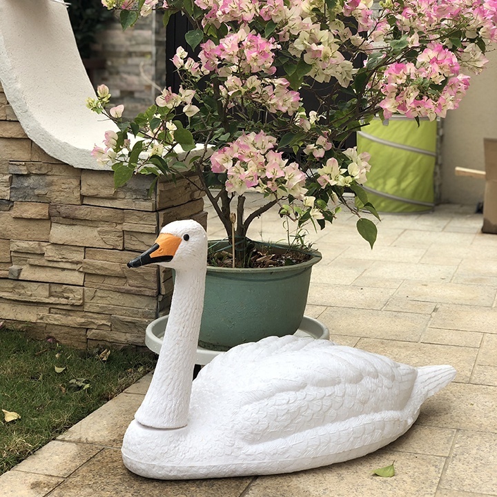 China Factory Wholesale Plastic Swan Decoys Snow Goose for Garden Decoration