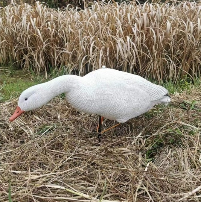 New Arrival Simulation Style Plastic Snow White EVA Foam Floating Goose Decoys For Hunting