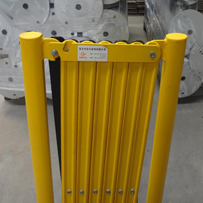 Safety Retractable metal barricade yellow and black  expanding fence traffic