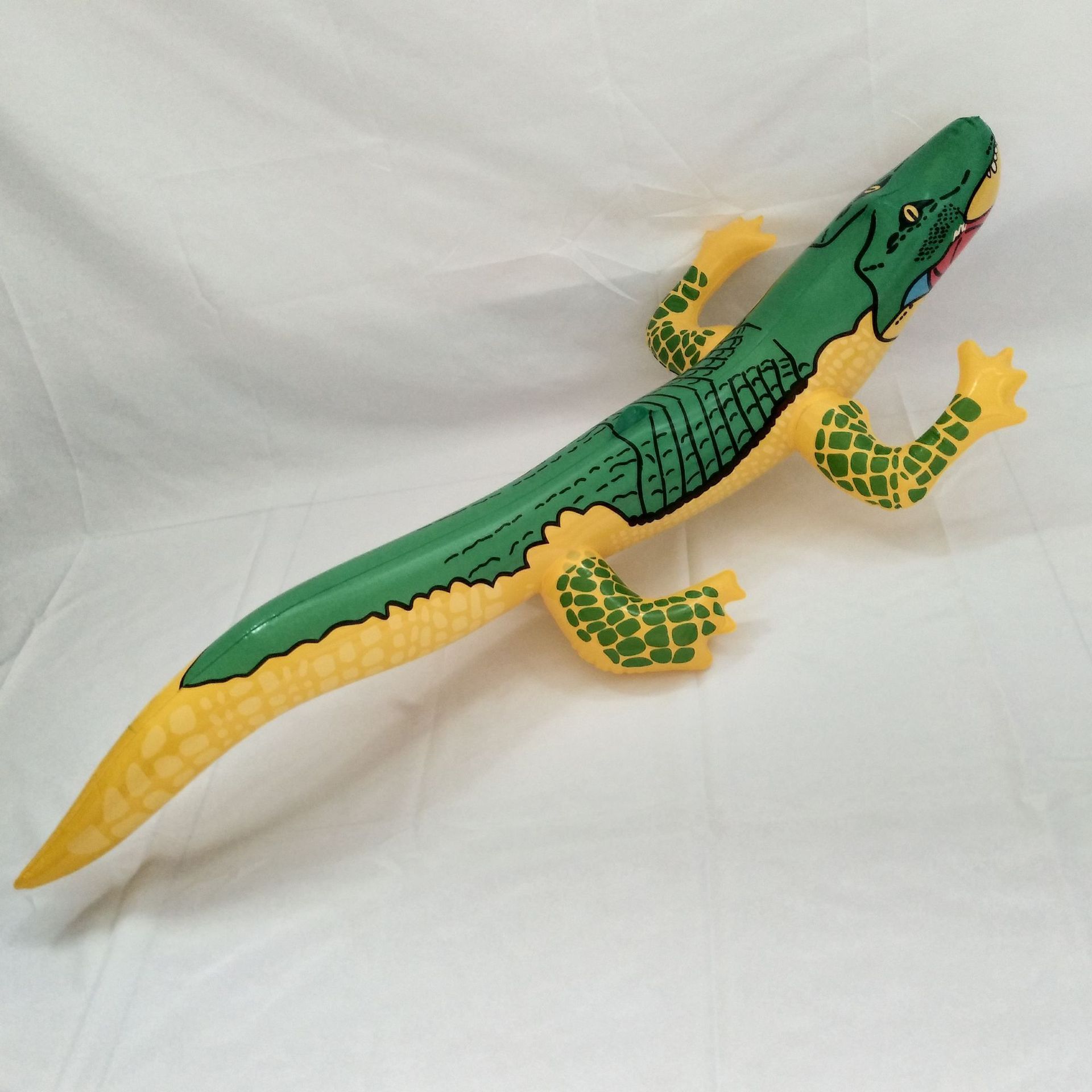 Hot Sale OEM Animal Pool Kids Toy Inflatable Crocodile Lizard Inflatable Chameleon