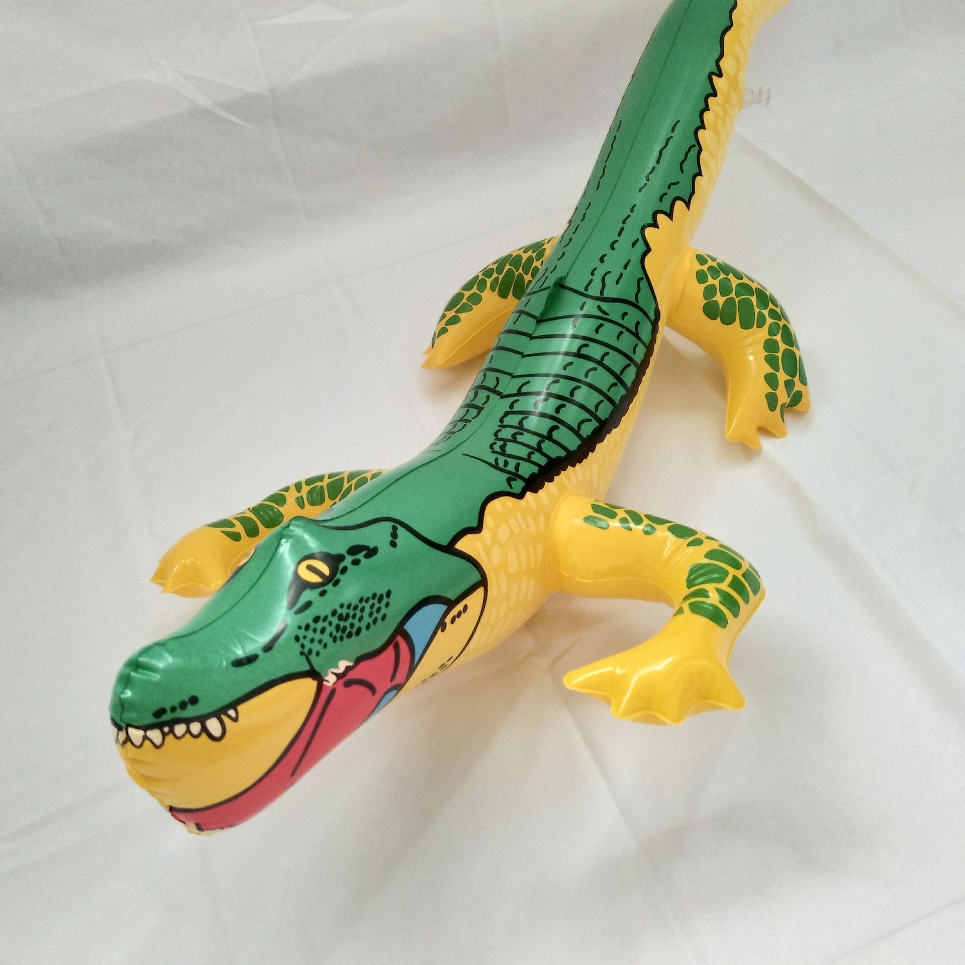 Hot Sale OEM Animal Pool Kids Toy Inflatable Crocodile Lizard Inflatable Chameleon