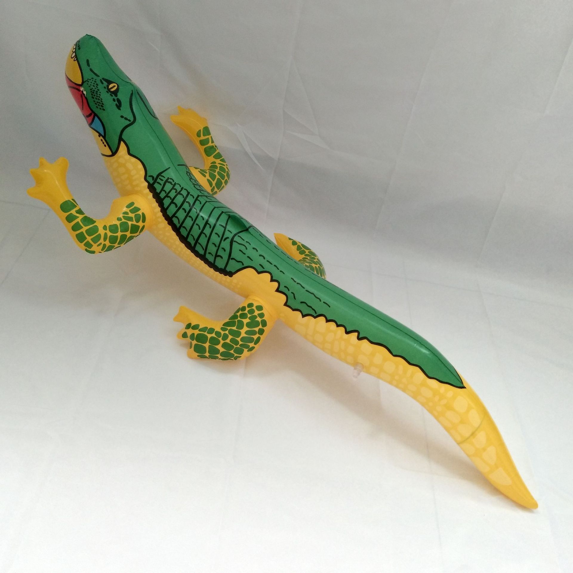 Hot Sale OEM Animal Pool Kids Toy Inflatable Crocodile Lizard Inflatable Chameleon