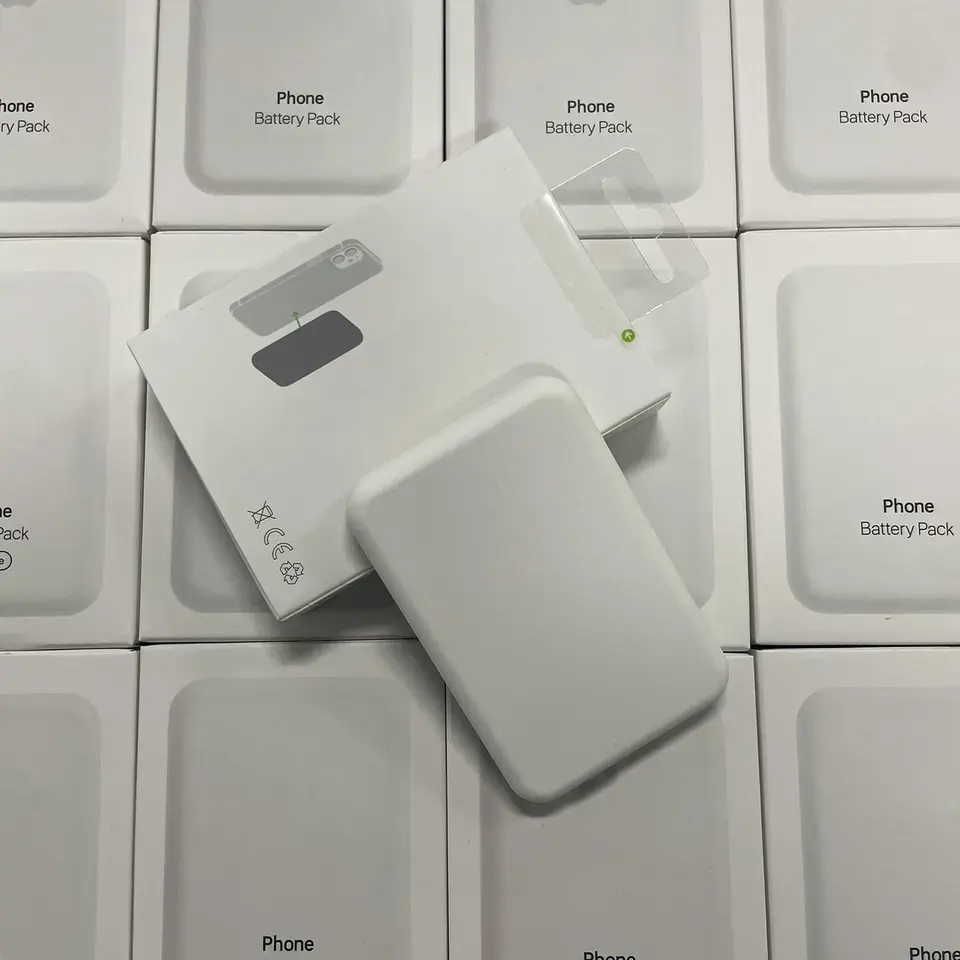 Super mini 5000Mah 10000mah power bank white original packaging with logo magnetic power bank wireless power bank