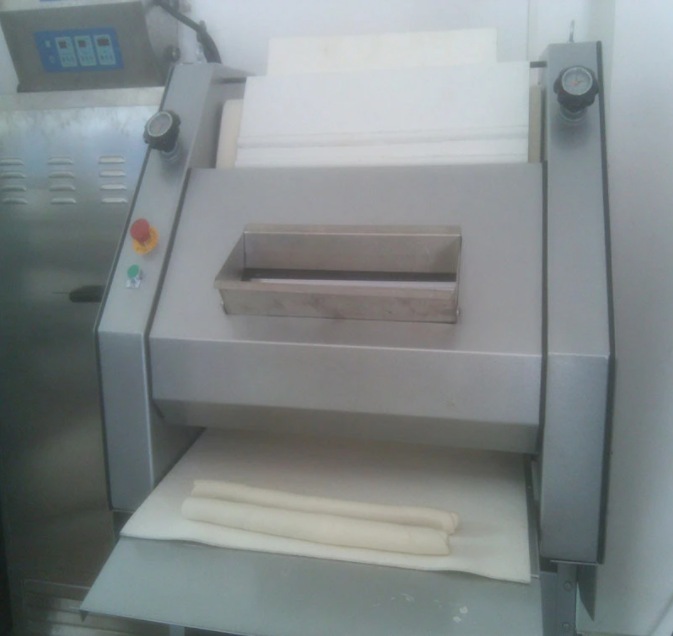 Free Standing Commercial French Bread Machine Turkish Bread Machine/Small Commercial Bread Making Machines