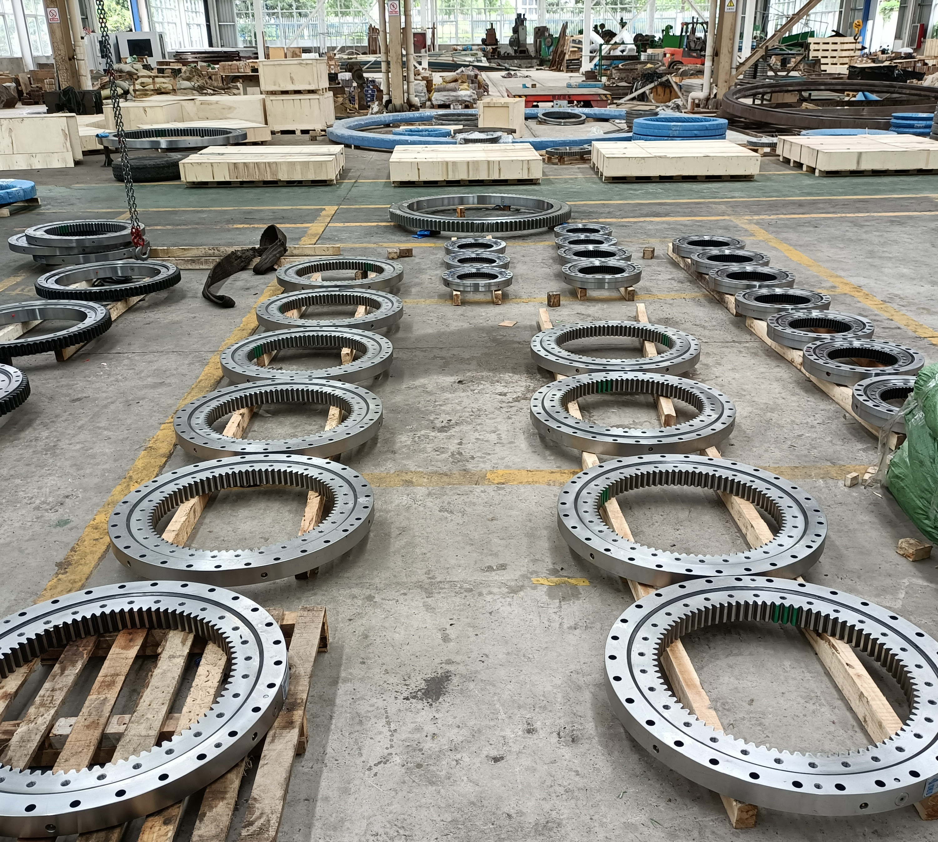 Kobelco Sk100 Sk120 Sk140 Excavator Spare Parts Rotary Bearing Ring Slewing Bearing