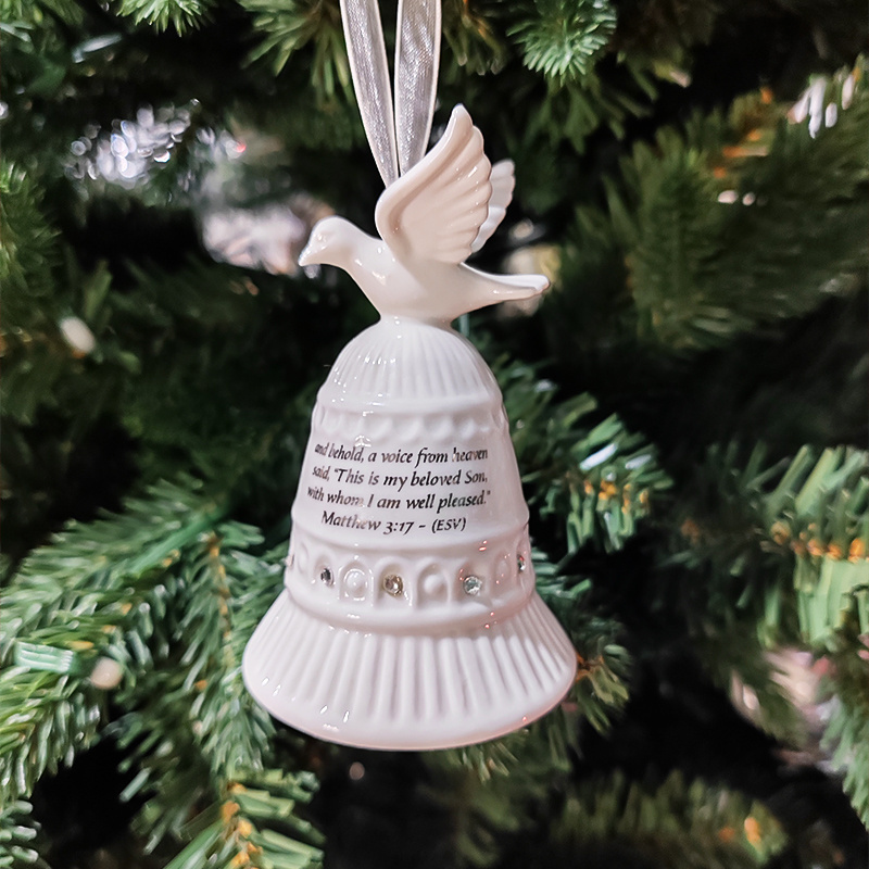 Best Selling Elegant Ceramic Christmas Tree Pendant Pigeon Bell Ornament For Christmas Tree Decorative Accessory