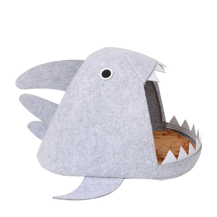 Custom New Design Four Seasons Washable Felt Shark Pet Cat Custom Shape Dog Bed For Pet